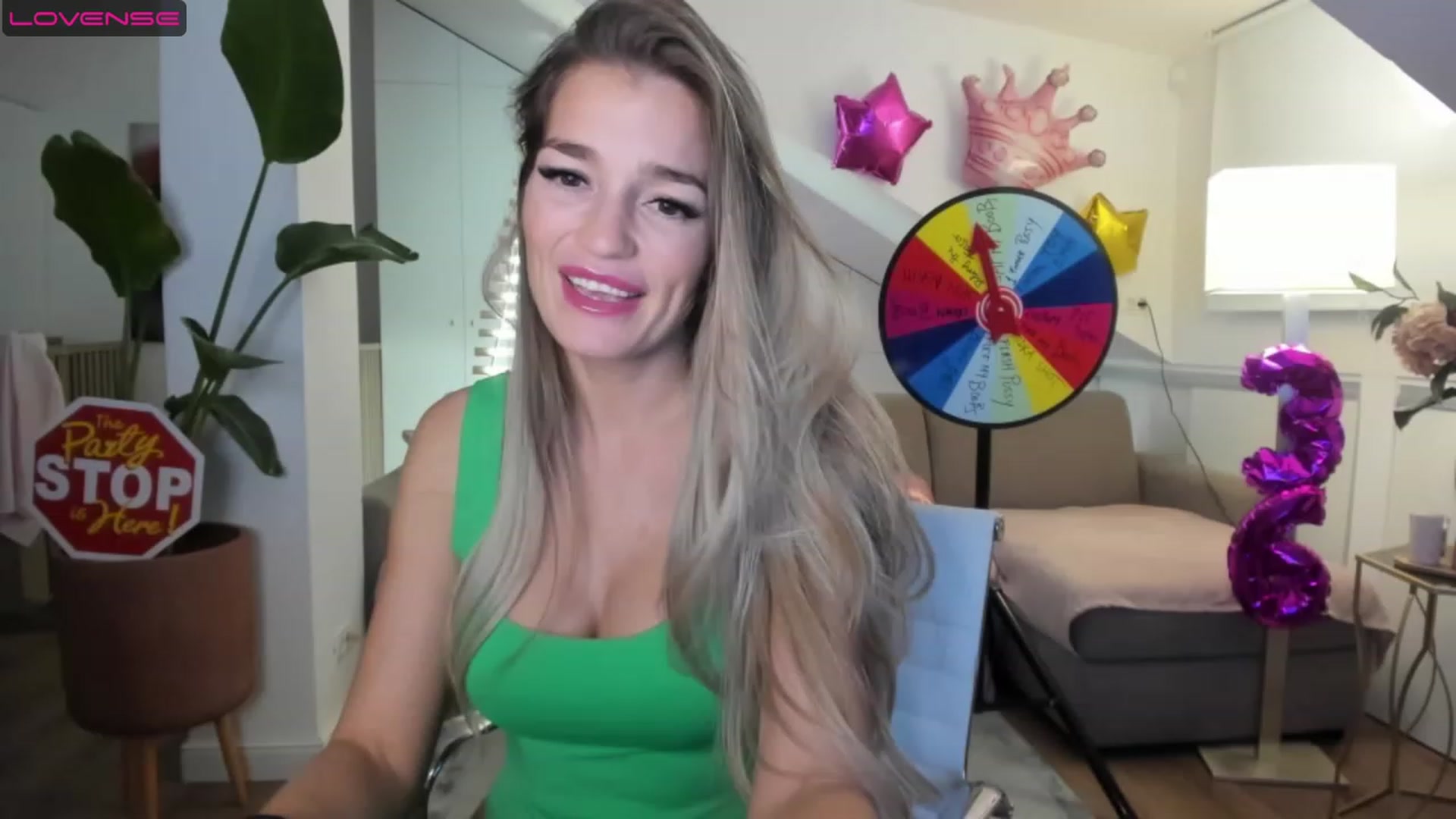 Gallery image thumbnail from SpicyLady87's myfreecams stream on, 05/03/2023, 21:52 image 8 of 20