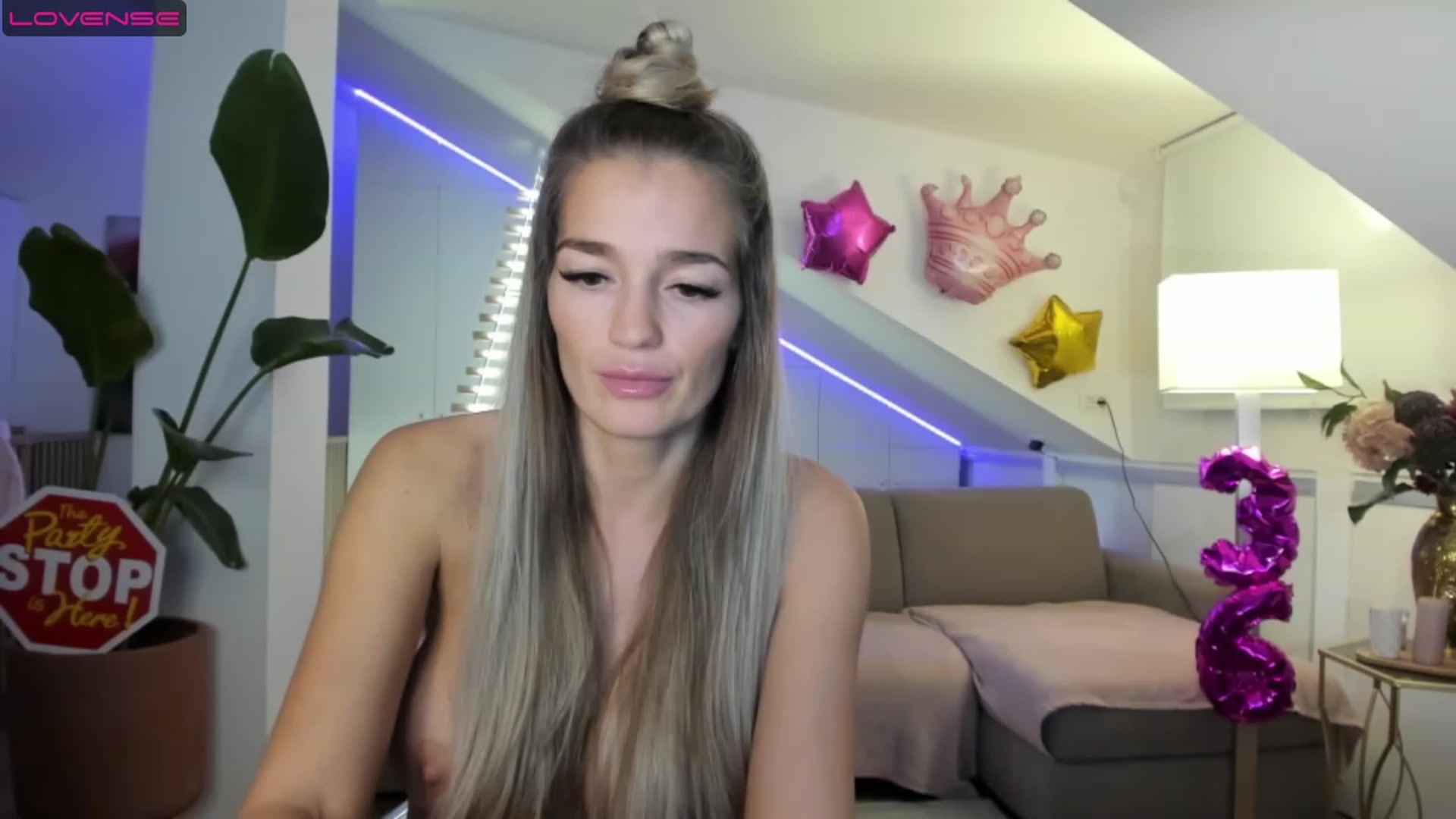 Gallery image thumbnail from SpicyLady87's myfreecams stream on, 05/04/2023, 23:01 image 18 of 20
