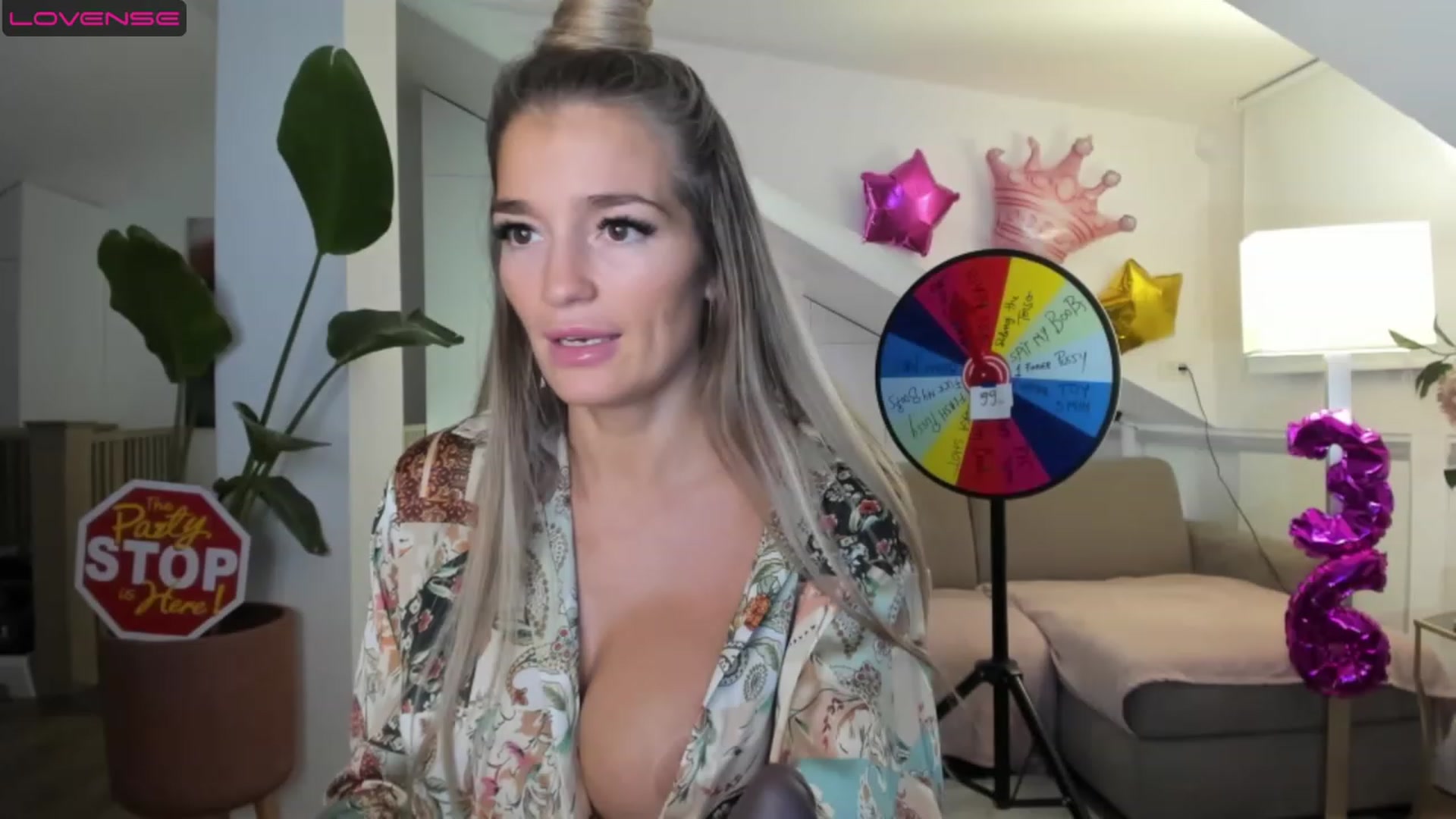 Gallery image thumbnail from SpicyLady87's myfreecams stream on, 05/05/2023, 23:13 image 13 of 20