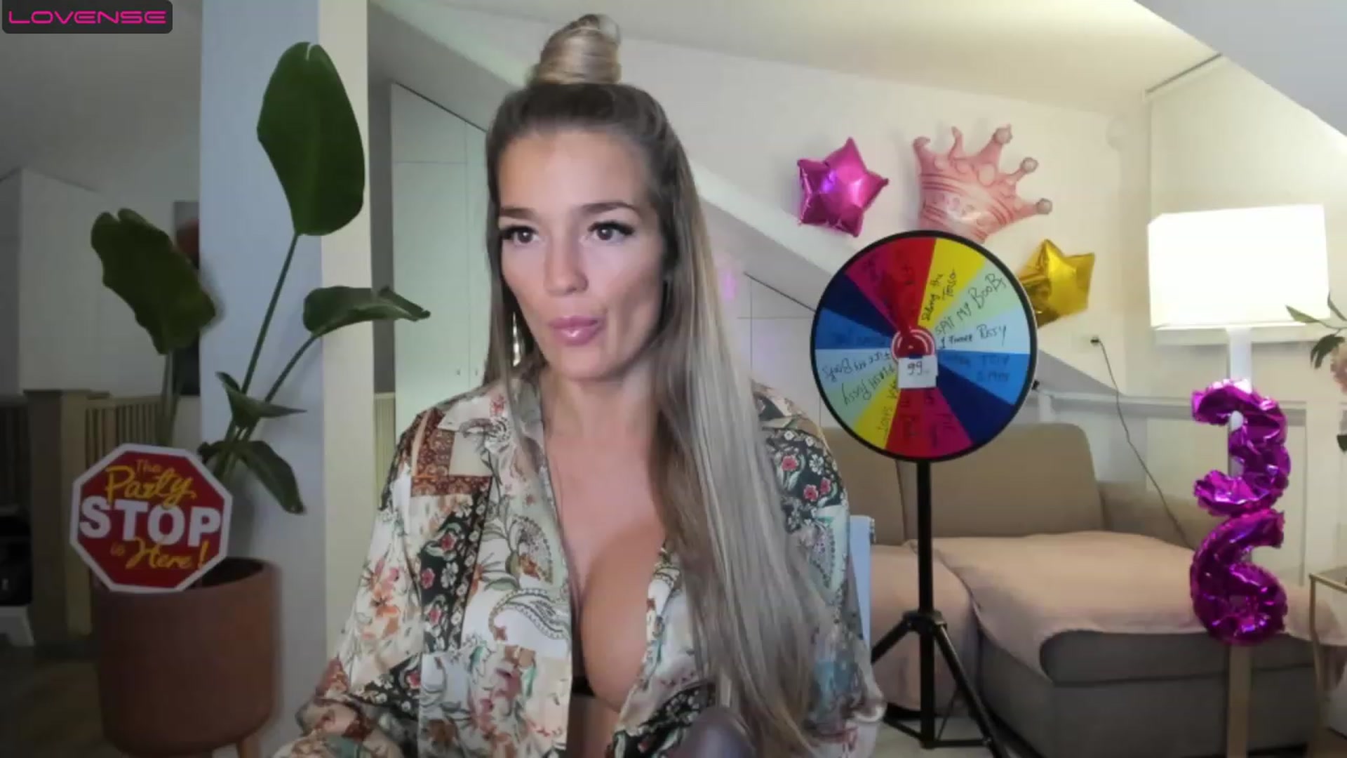 Gallery image thumbnail from SpicyLady87's myfreecams stream on, 05/05/2023, 23:13 image 11 of 20