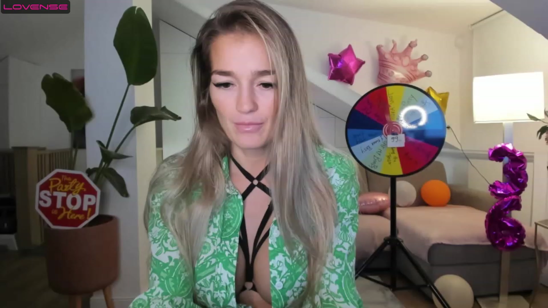 Gallery image thumbnail from SpicyLady87's myfreecams stream on, 05/08/2023, 19:52 image 3 of 20