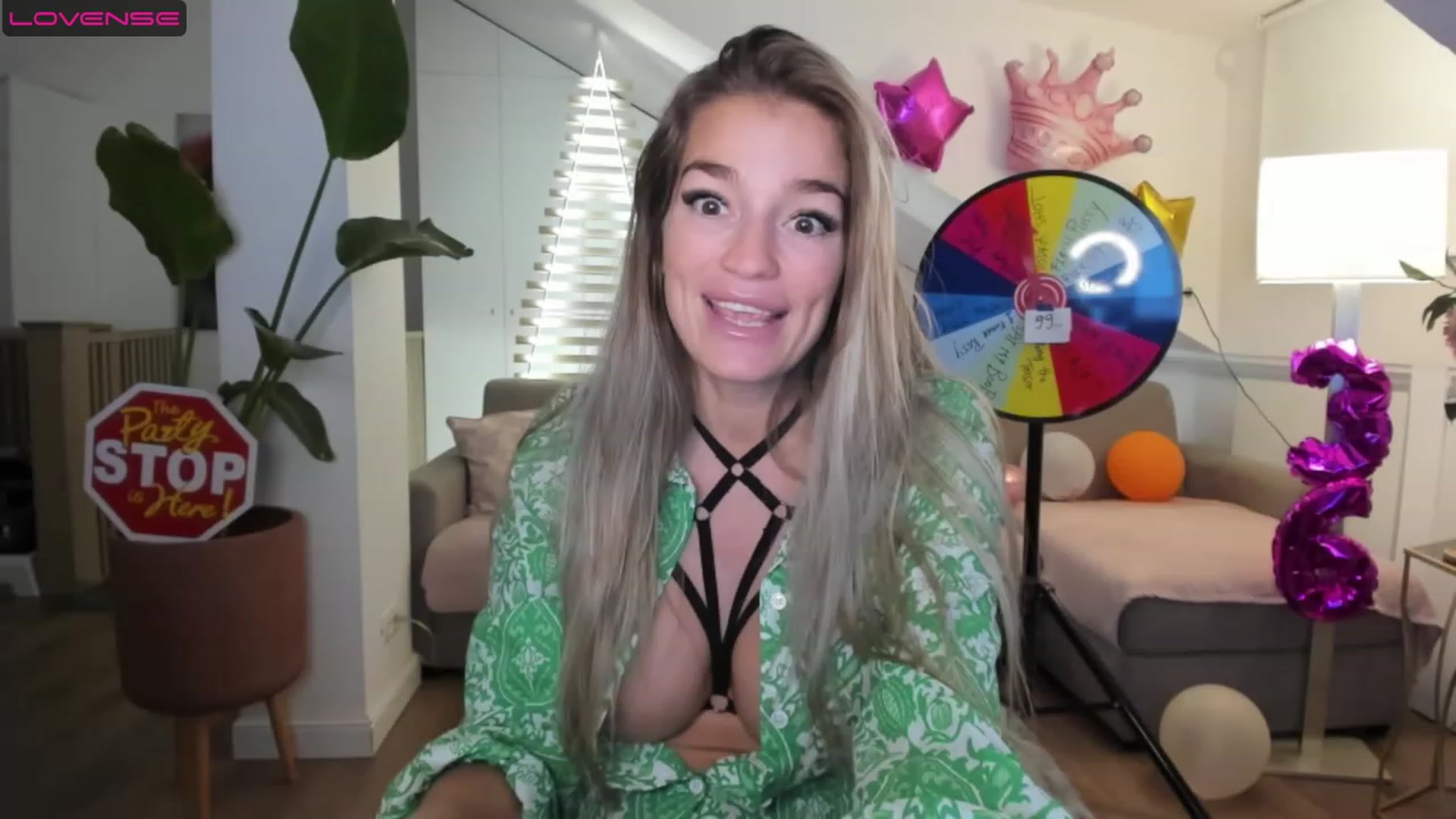 Gallery image thumbnail from SpicyLady87's myfreecams stream on, 05/08/2023, 22:01 image 18 of 20