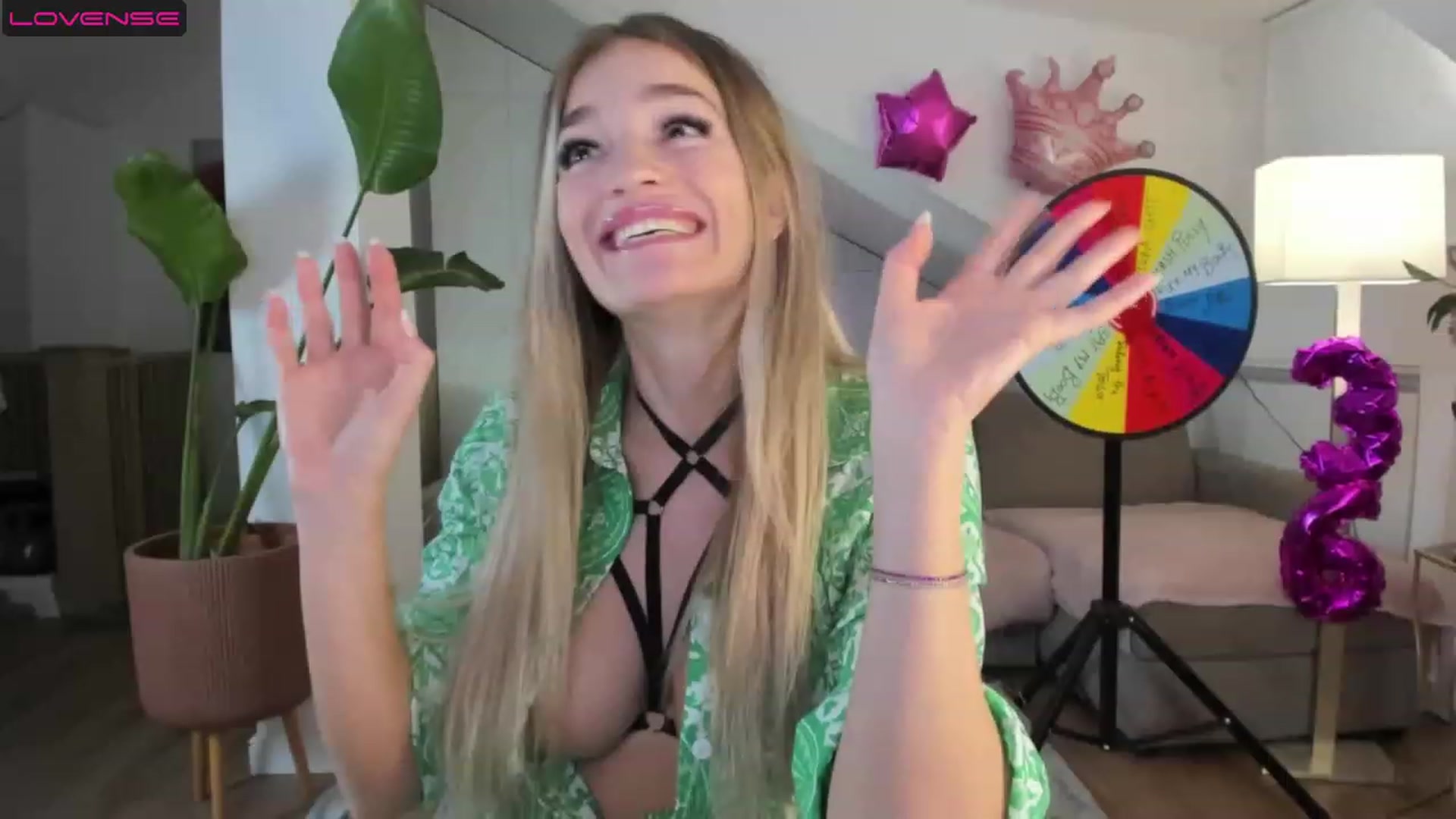 Gallery image thumbnail from SpicyLady87's myfreecams stream on, 05/11/2023, 22:23 image 19 of 20