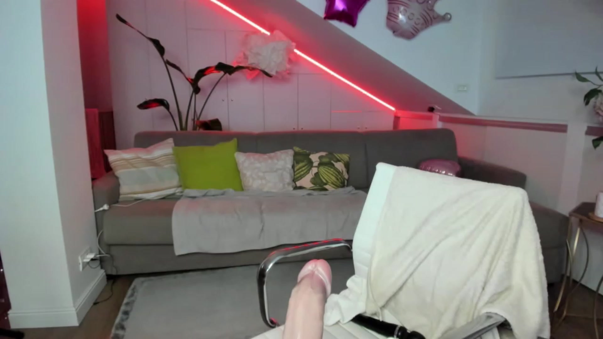 Gallery image thumbnail from SpicyLady87's myfreecams stream on, 07/25/2023, 24:02 image 3 of 20