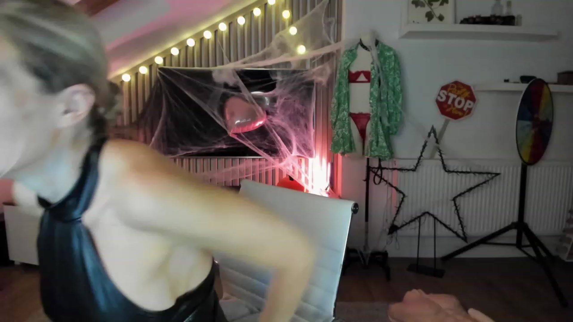 Gallery image thumbnail from SpicyLady87's myfreecams stream on, 11/07/2023, 23:16 image 1 of 20