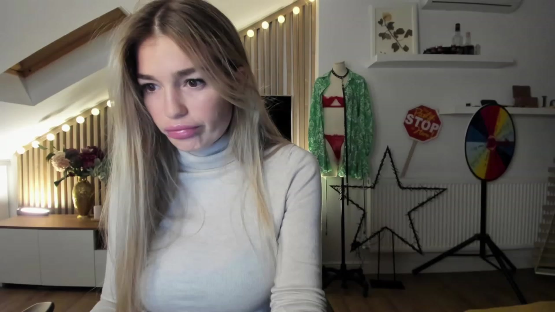 Gallery image thumbnail from SpicyLady87's myfreecams stream on, 11/15/2023, 21:15 image 3 of 20