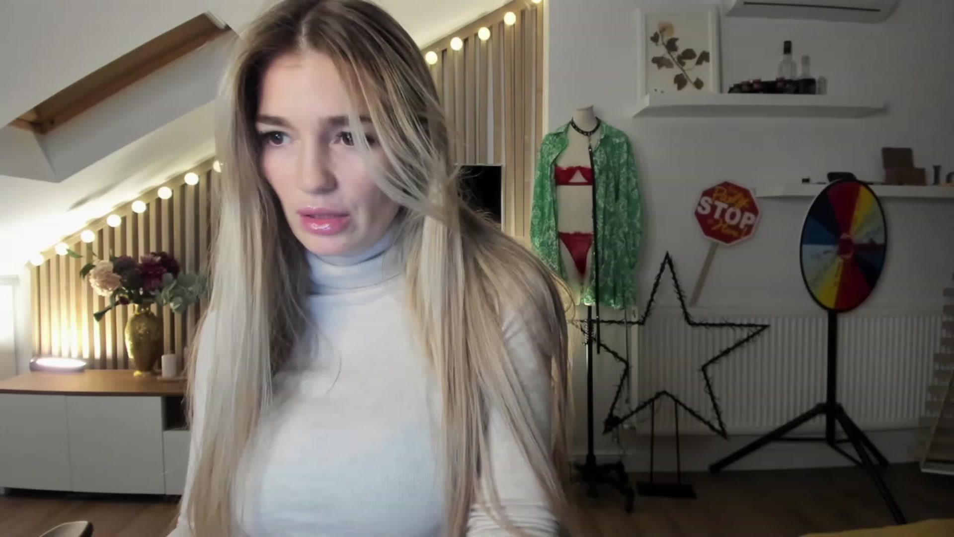 Gallery image thumbnail from SpicyLady87's myfreecams stream on, 11/15/2023, 21:15 image 6 of 20