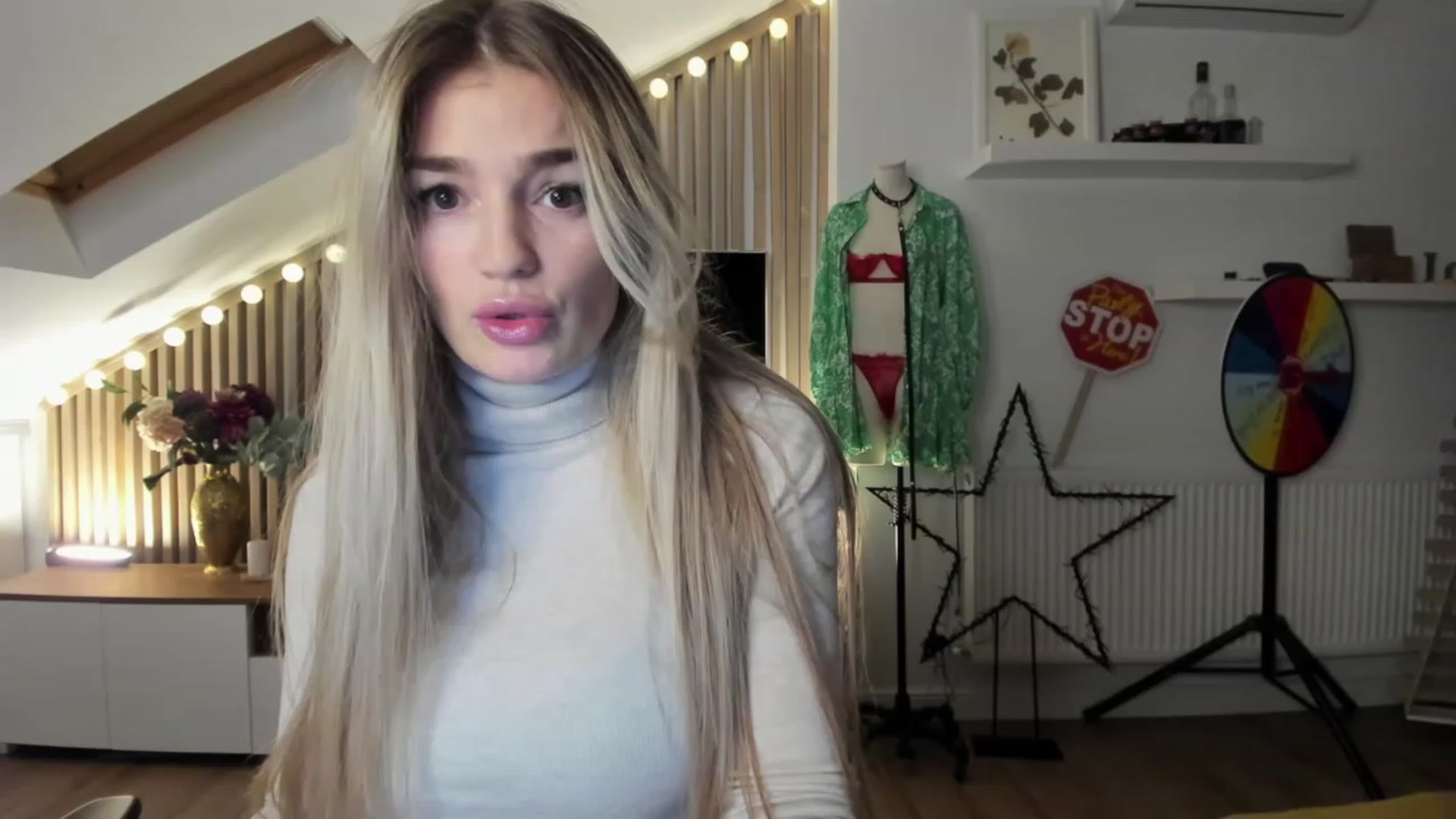 Gallery image thumbnail from SpicyLady87's myfreecams stream on, 11/15/2023, 21:15 image 8 of 20