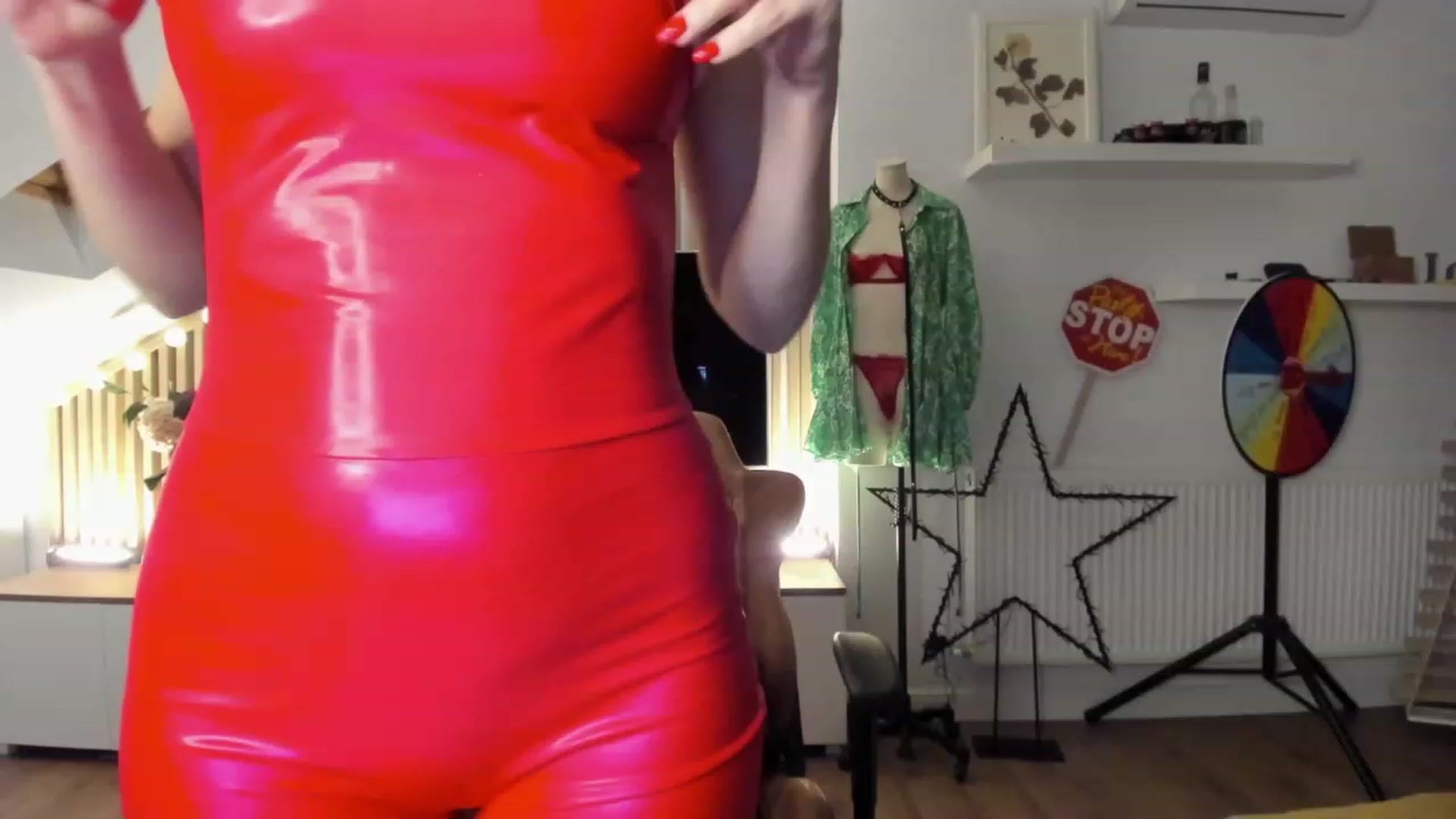 Gallery image thumbnail from SpicyLady87's myfreecams stream on, 11/15/2023, 21:15 image 17 of 20