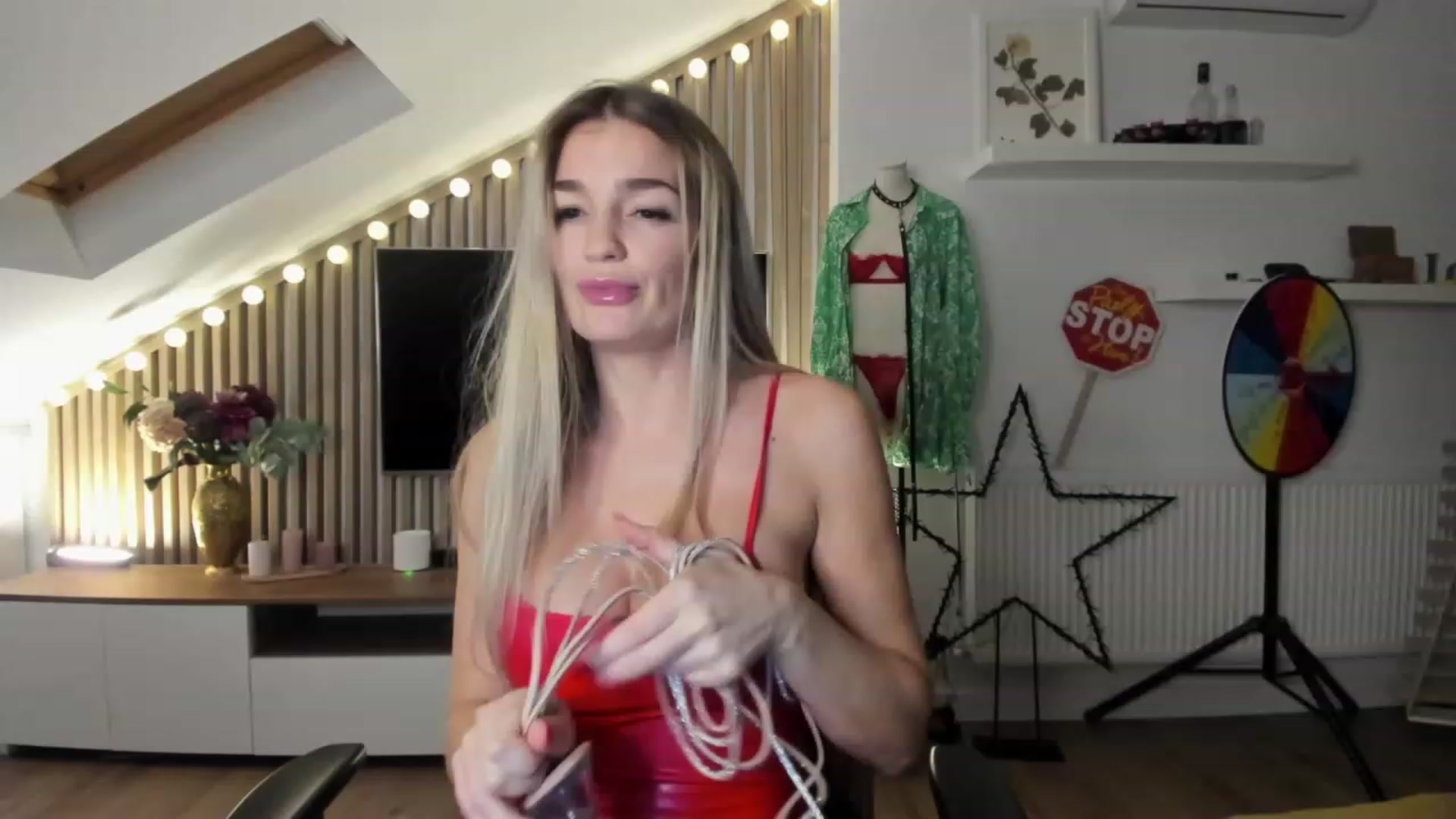 Gallery image thumbnail from SpicyLady87's myfreecams stream on, 11/15/2023, 21:15 image 19 of 20