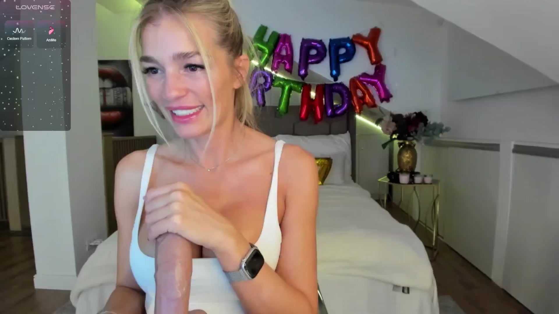 Gallery image thumbnail from SpicyLady87's myfreecams stream on, 05/06/2024, 22:20 image 15 of 20