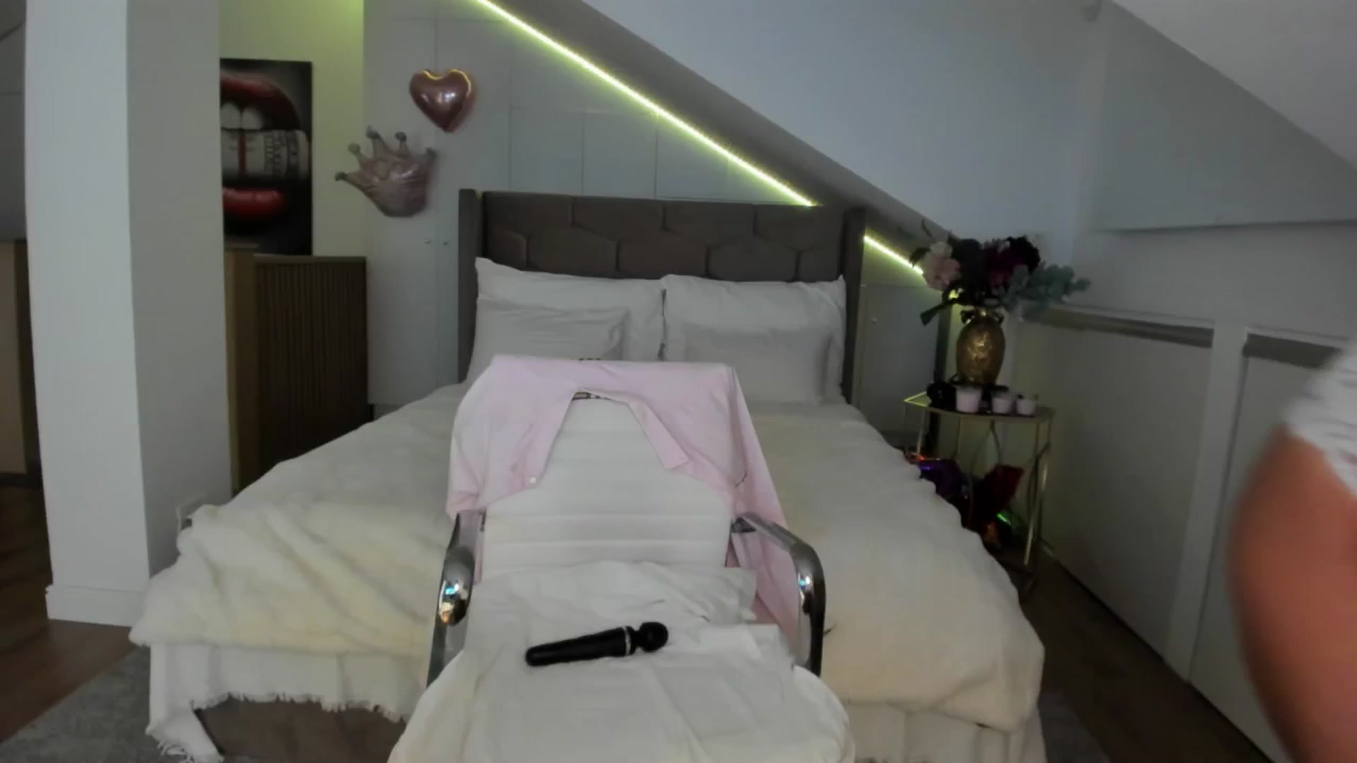 Gallery image thumbnail from SpicyLady87's myfreecams stream on, 06/01/2024, 22:47 image 2 of 20