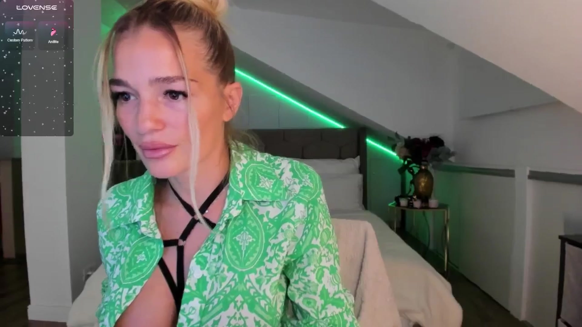 Gallery image thumbnail from SpicyLady87's myfreecams stream on, 07/12/2024, 22:41 image 4 of 20