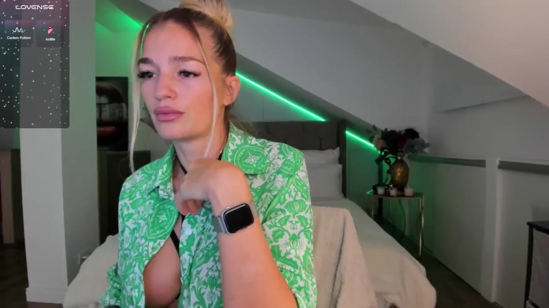 Gallery image thumbnail from SpicyLady87's myfreecams stream on, 07/12/2024, 22:41 image 5 of 20