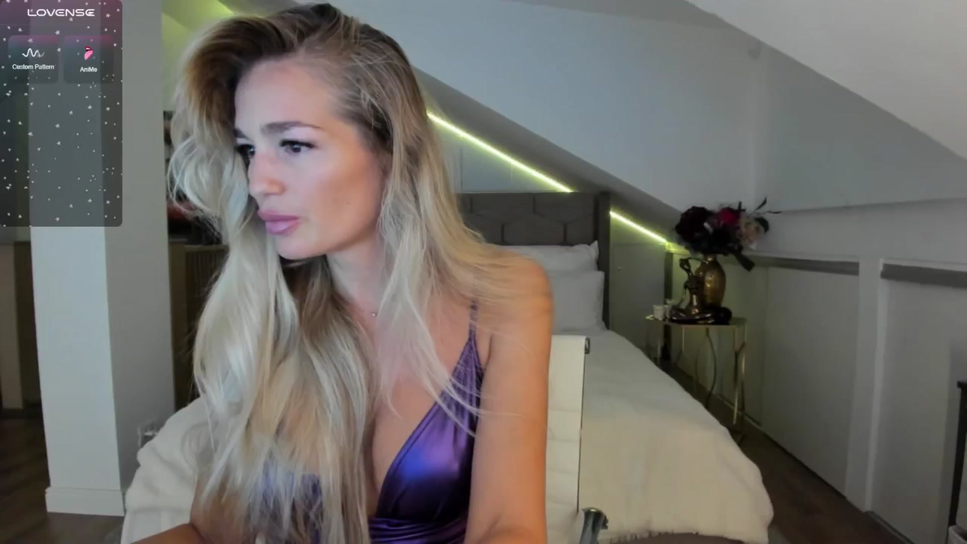 Gallery image thumbnail from SpicyLady87's myfreecams stream on, 08/07/2024, 24:03 image 1 of 20