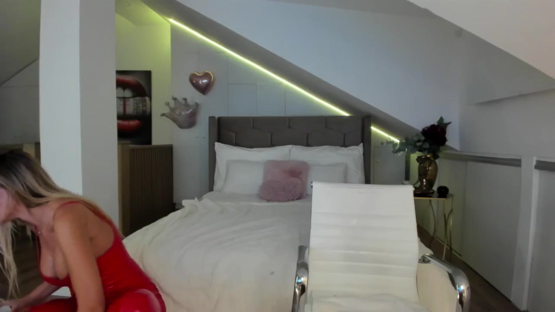 Gallery image thumbnail from SpicyLady87's myfreecams stream on, 09/27/2024, 02:07 image 19 of 20