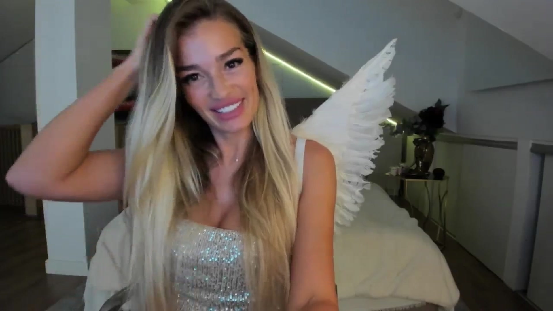 Gallery image thumbnail from SpicyLady87's myfreecams stream on, 11/01/2024, 24:22 image 5 of 20