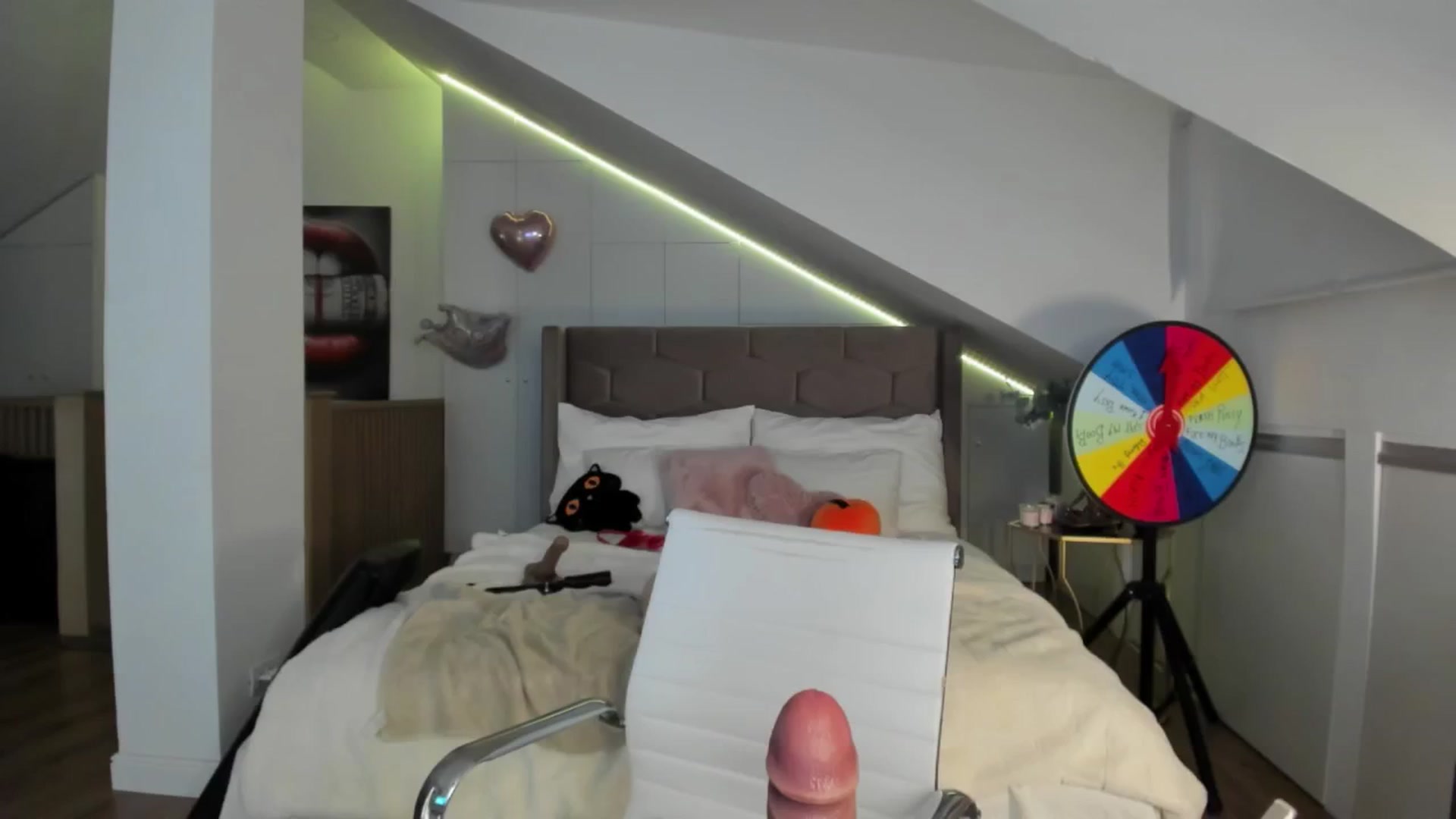 Gallery image thumbnail from SpicyLady87's myfreecams stream on, 11/28/2024, 01:39 image 7 of 20