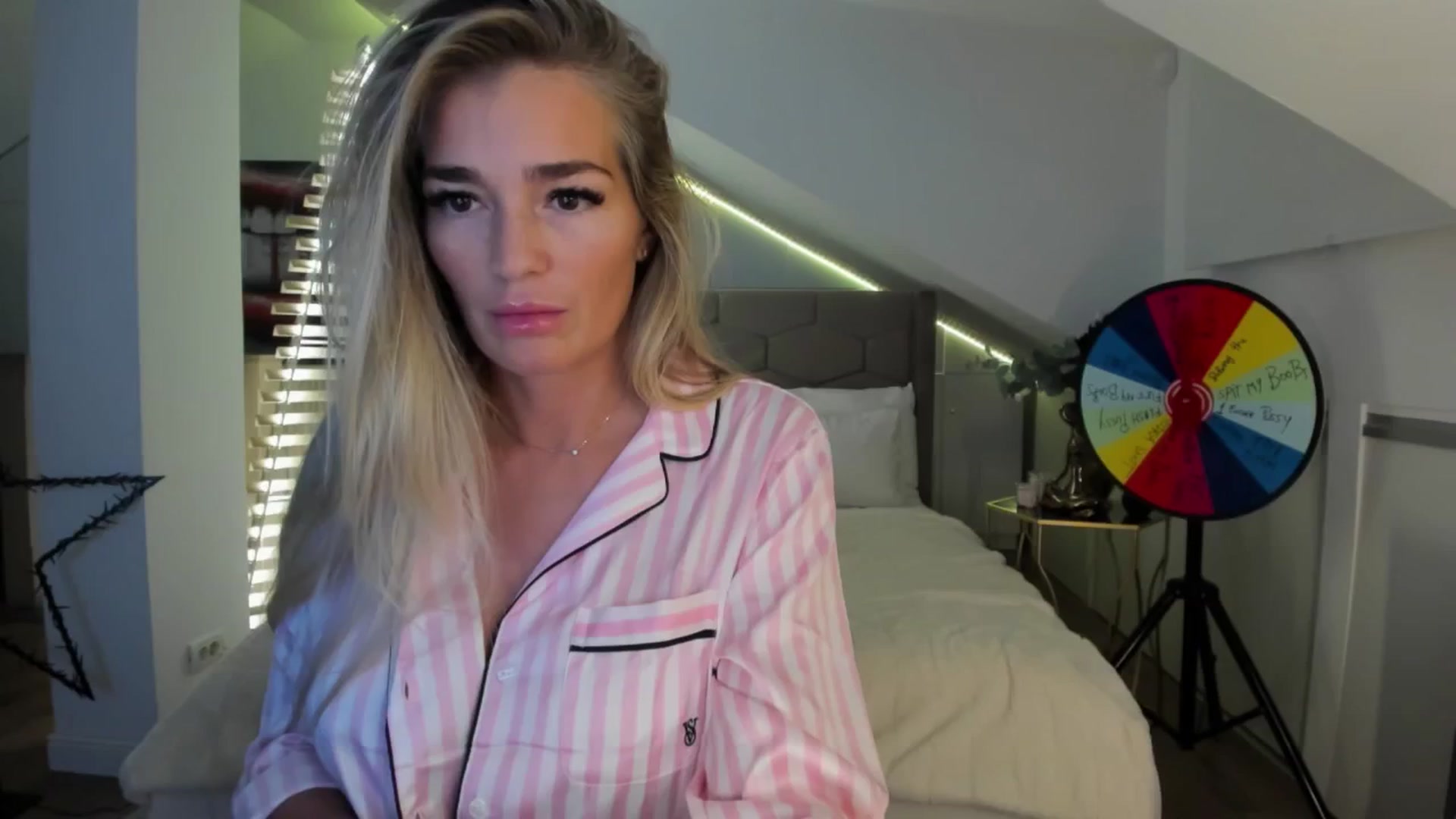 Gallery image thumbnail from SpicyLady87's myfreecams stream on, 01/13/2025, 04:35 image 1 of 20
