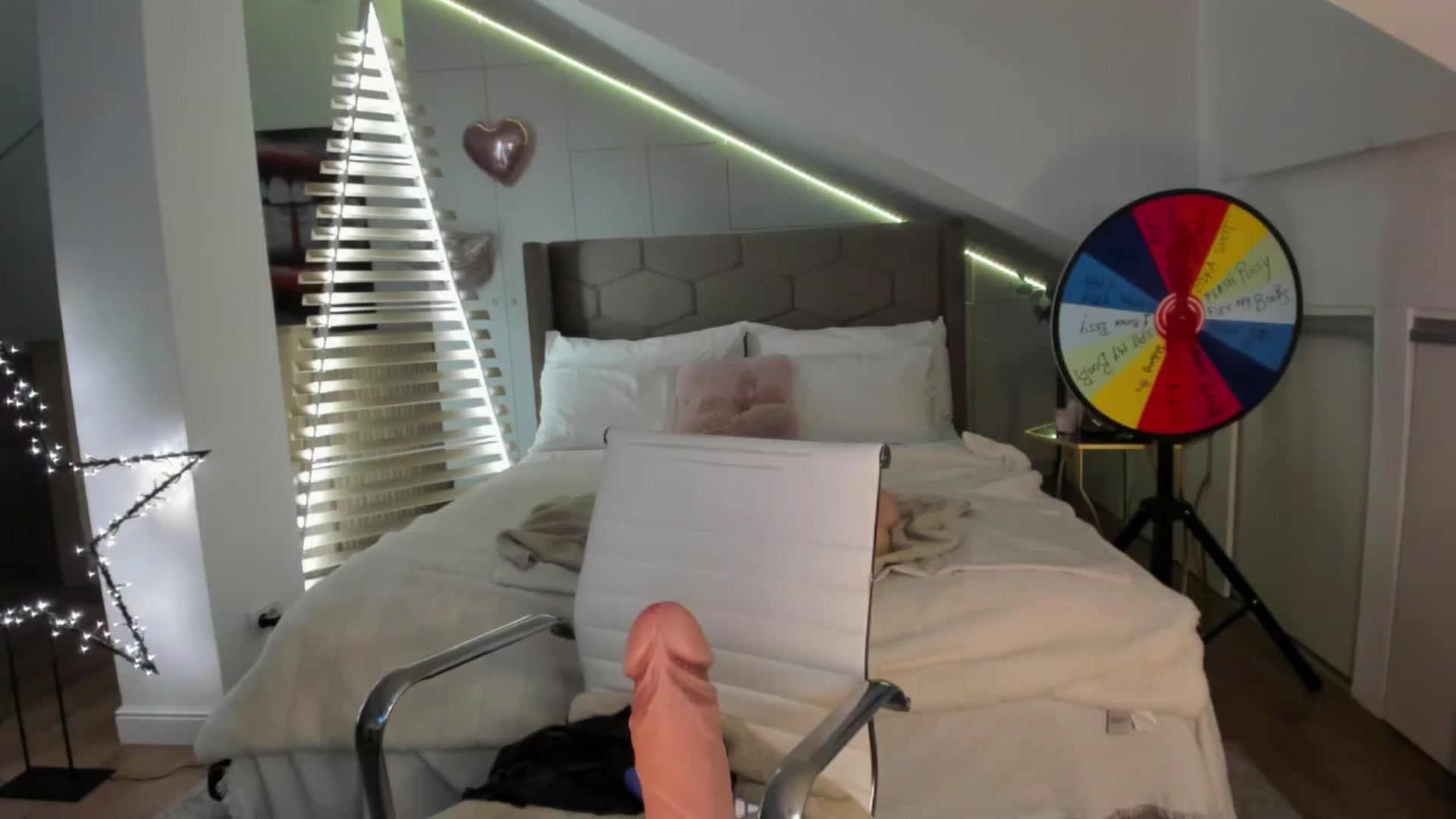 Gallery image thumbnail from SpicyLady87's myfreecams stream on, 01/18/2025, 23:49 image 11 of 20