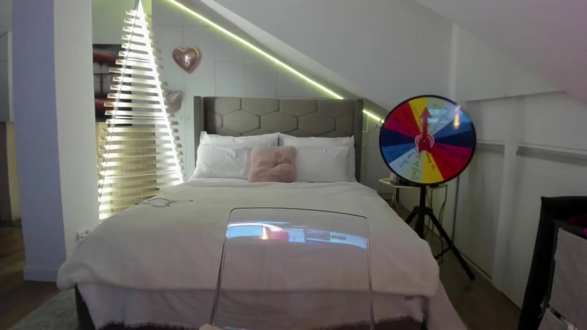 Gallery image thumbnail from SpicyLady87's myfreecams stream on, 02/05/2025, 01:38 image 13 of 20