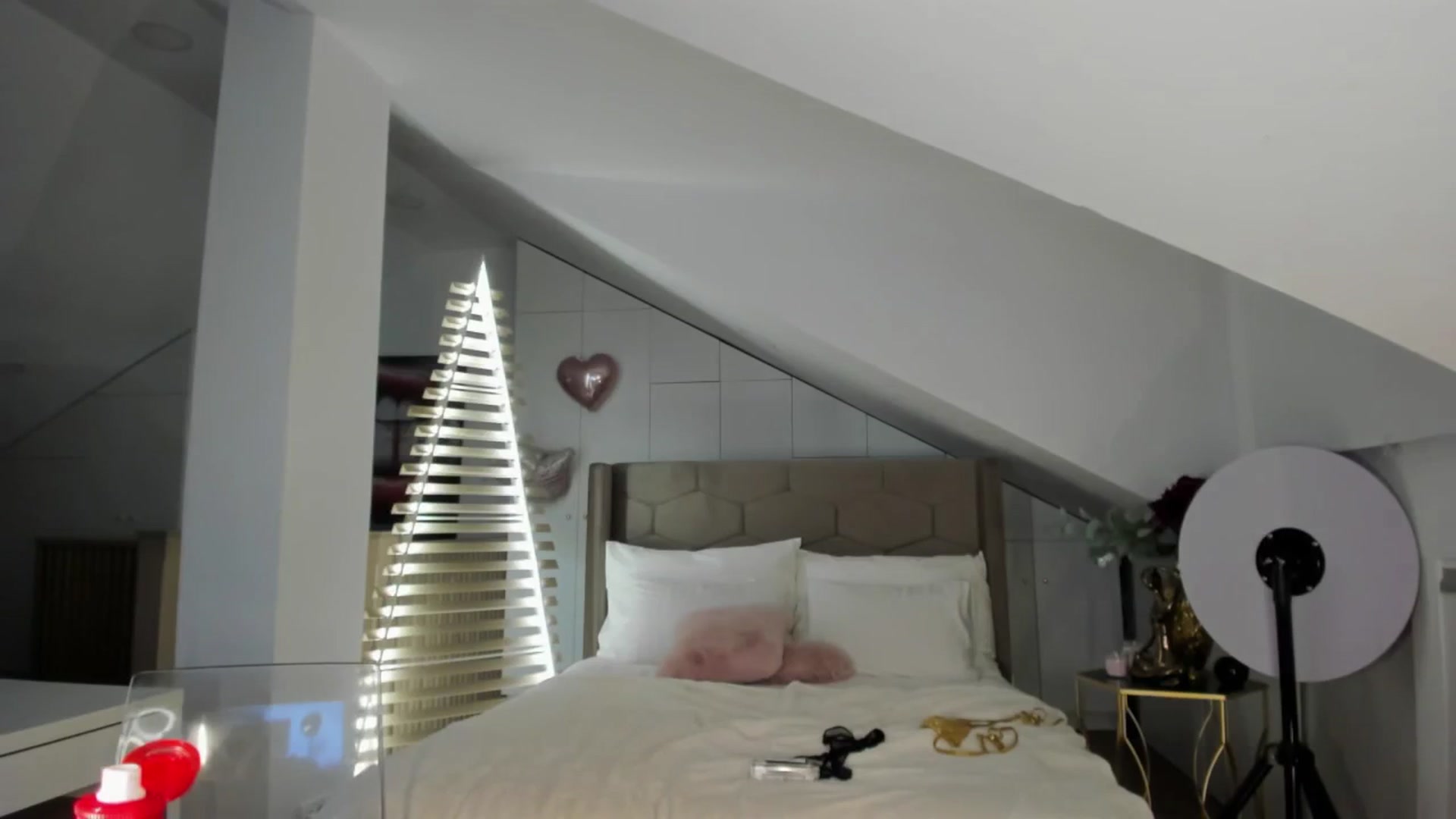 Gallery image thumbnail from SpicyLady87's myfreecams stream on, 03/08/2025, 03:24 image 19 of 20