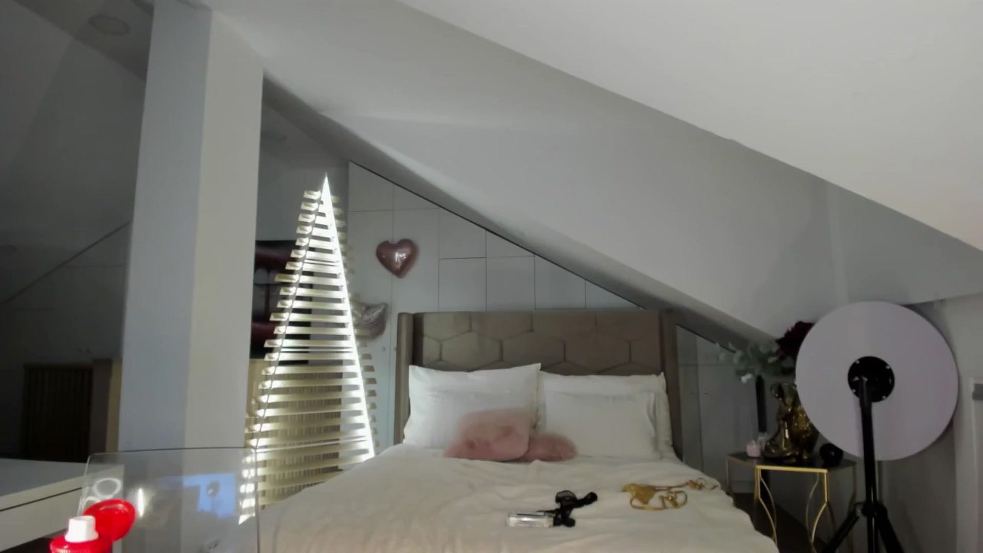 Gallery image thumbnail from SpicyLady87's myfreecams stream on, 03/08/2025, 03:24 image 20 of 20