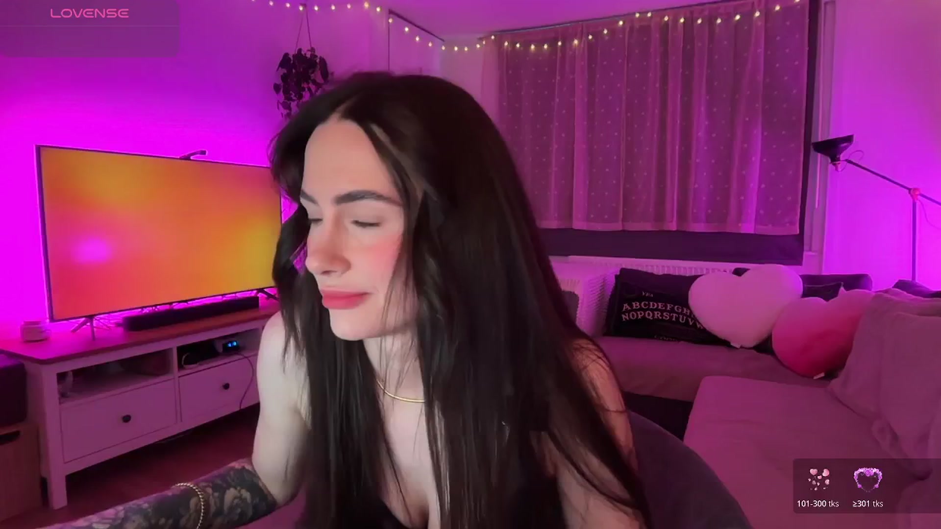 Gallery image thumbnail from SpicyLunaa's myfreecams stream on, 01/06/2026, 15:54 image 2 of 20