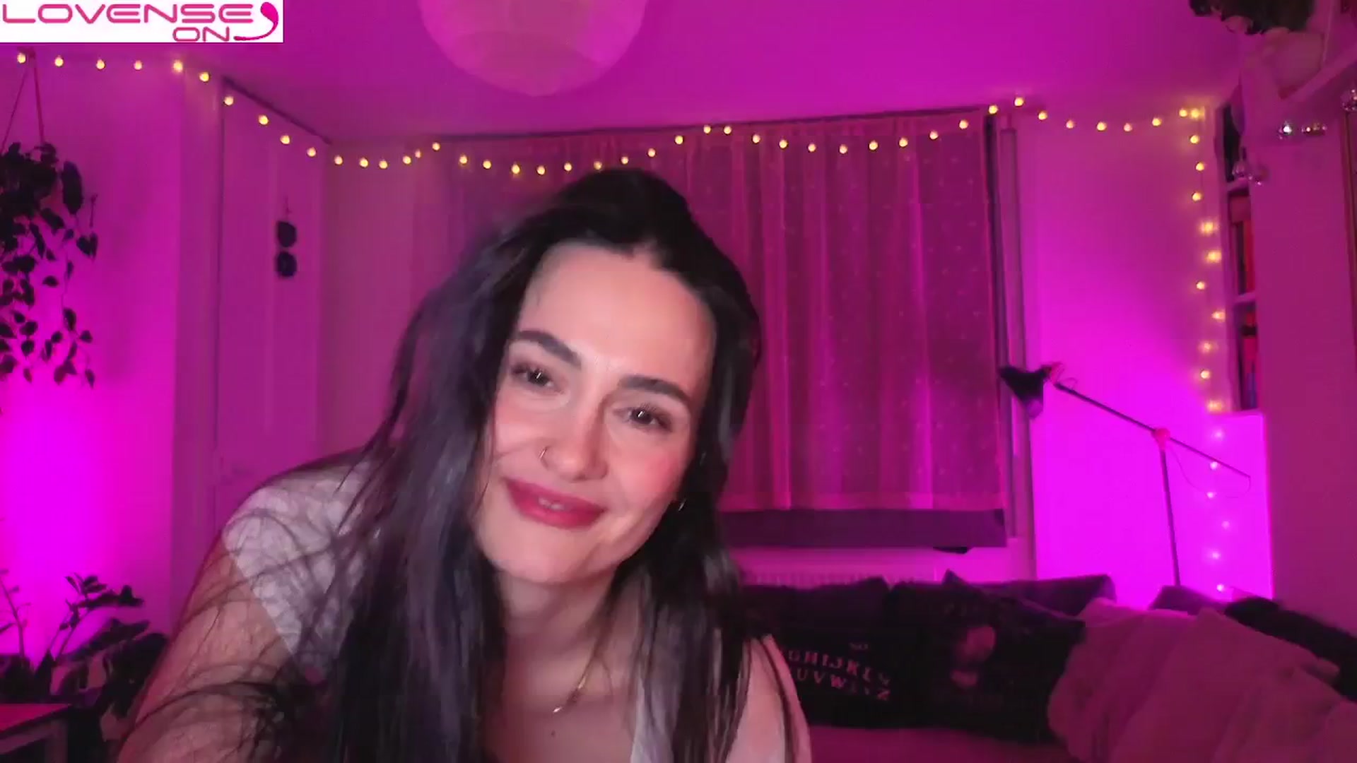 Gallery image thumbnail from SpicyLunaa's myfreecams stream on, 01/10/2026, 19:22 image 5 of 20