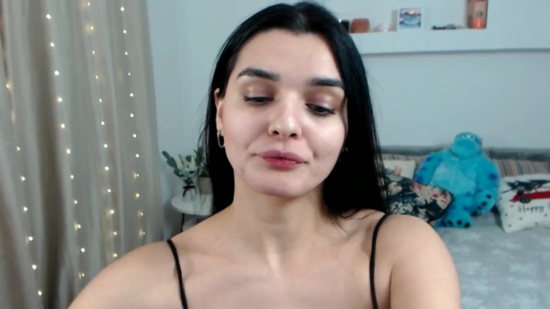 Gallery image thumbnail from Spicy_Eyes's myfreecams stream on, 12/26/2025, 24:18 image 9 of 20