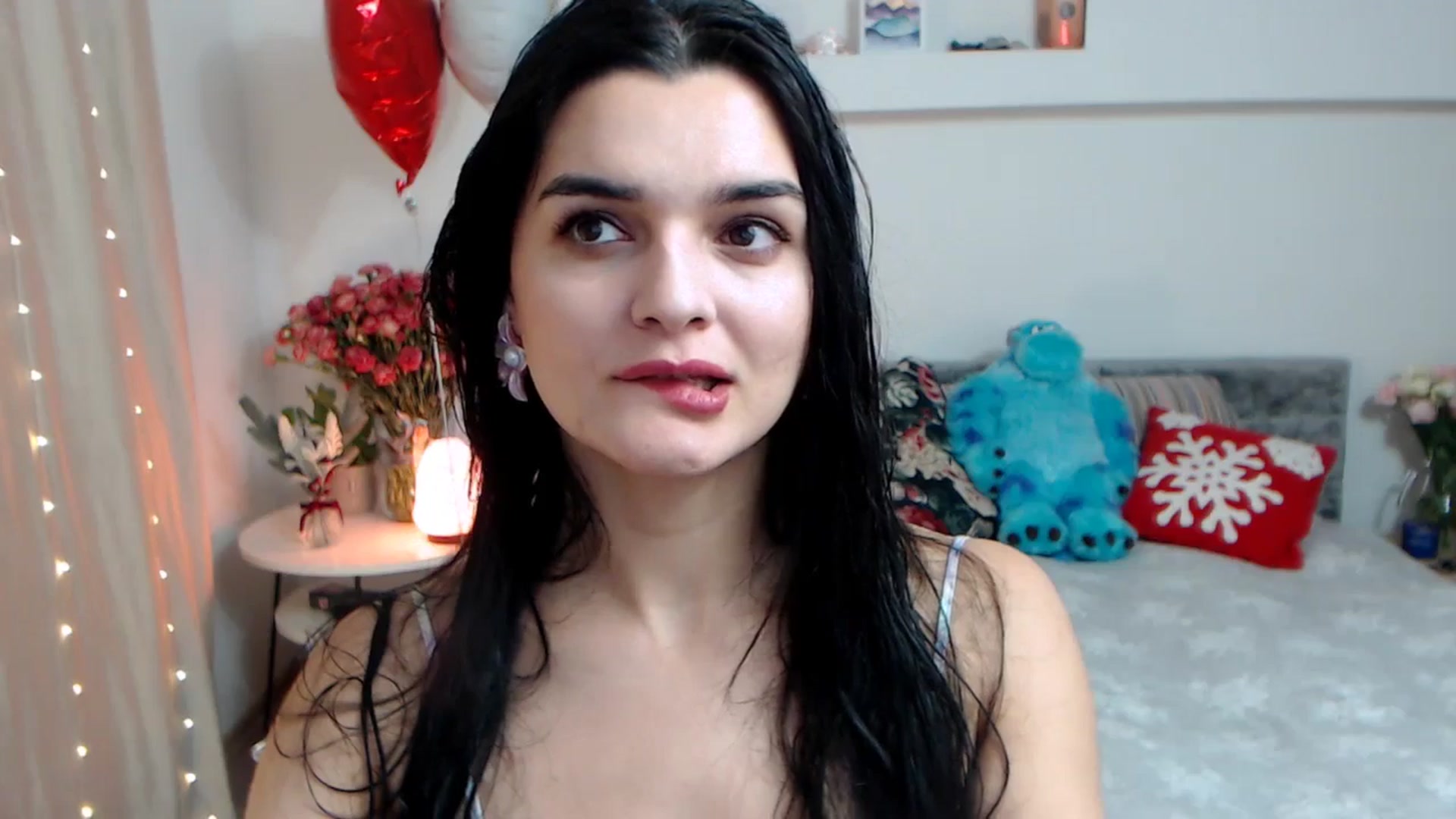 Gallery image thumbnail from Spicy_Eyes's myfreecams stream on, 12/28/2025, 16:57 image 6 of 20