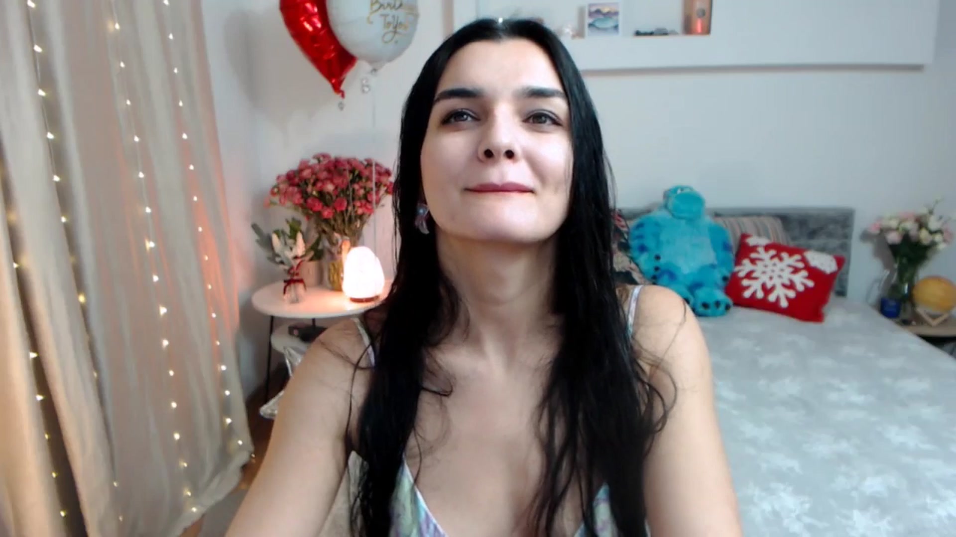 Gallery image thumbnail from Spicy_Eyes's myfreecams stream on, 12/28/2025, 16:57 image 12 of 20