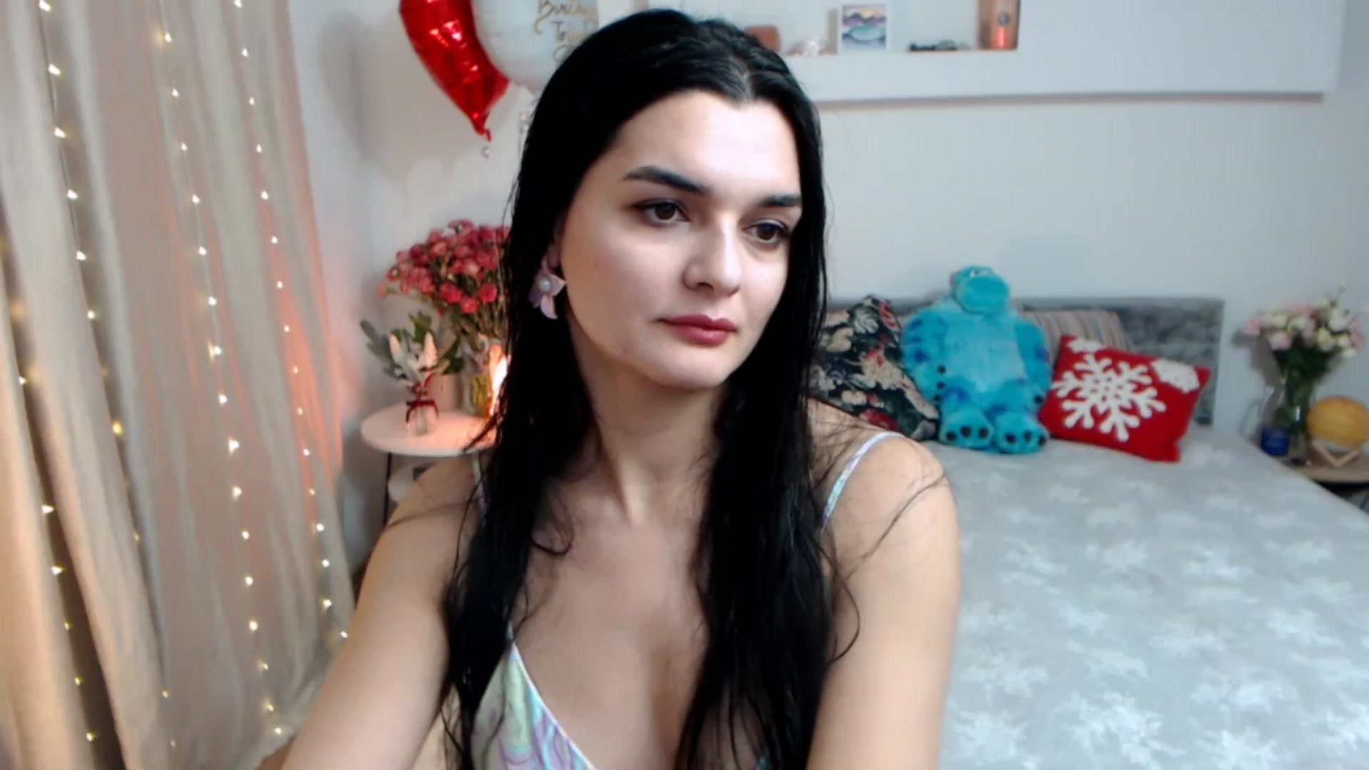 Gallery image thumbnail from Spicy_Eyes's myfreecams stream on, 12/28/2025, 16:57 image 11 of 20
