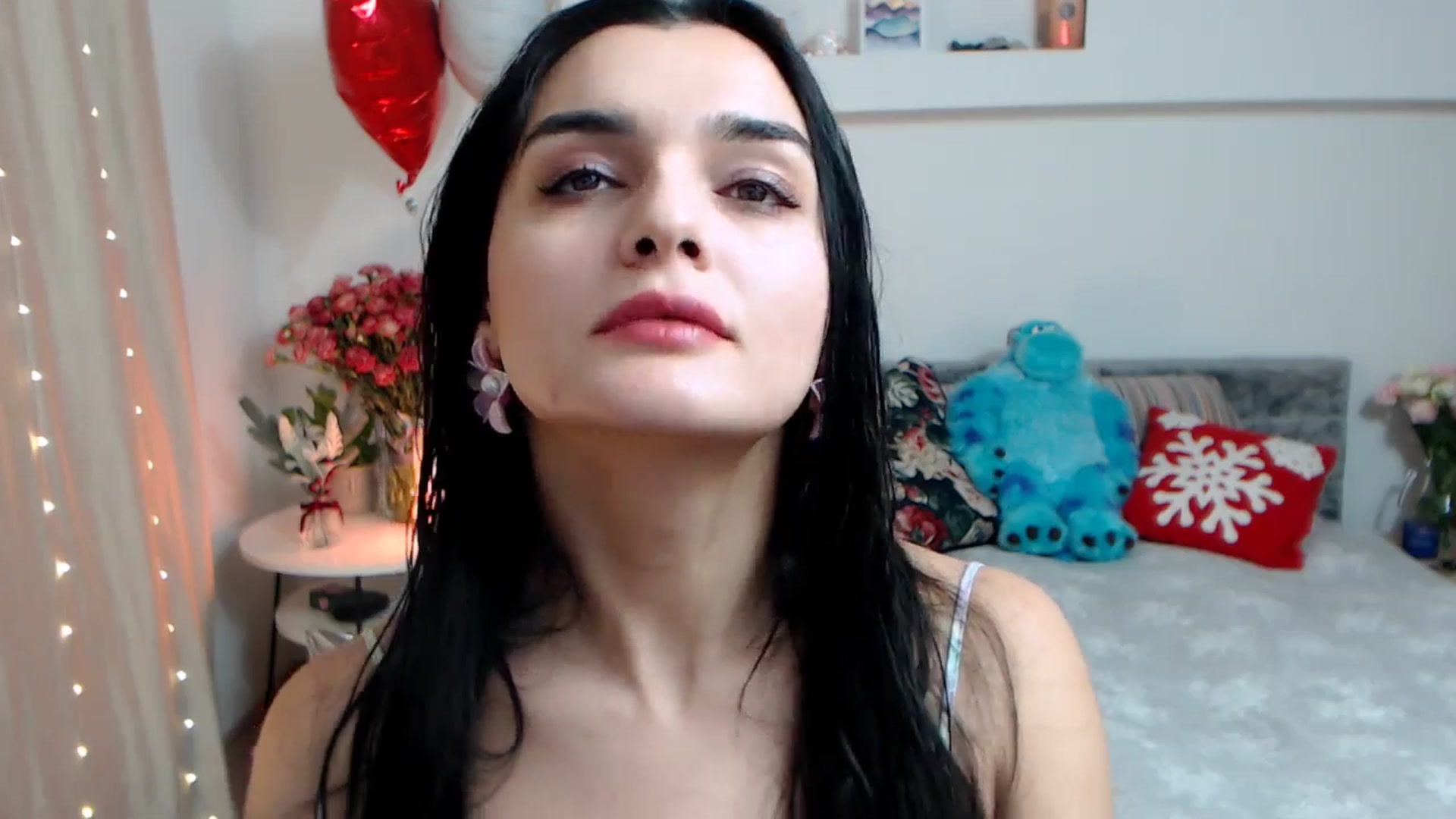 Gallery image thumbnail from Spicy_Eyes's myfreecams stream on, 12/28/2025, 16:57 image 5 of 20