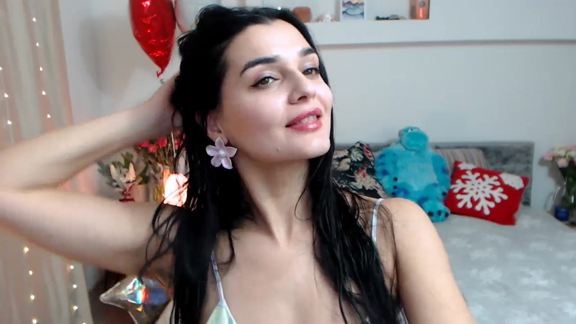 Gallery image thumbnail from Spicy_Eyes's myfreecams stream on, 12/28/2025, 16:57 image 4 of 20