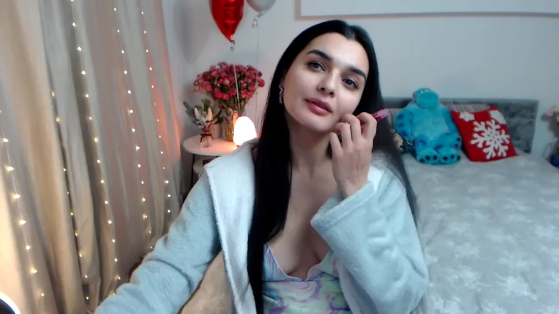 Gallery image thumbnail from Spicy_Eyes's myfreecams stream on, 12/28/2025, 21:32 image 1 of 20