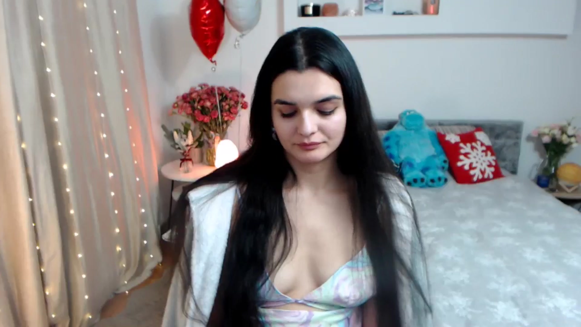 Gallery image thumbnail from Spicy_Eyes's myfreecams stream on, 12/28/2025, 21:32 image 9 of 20