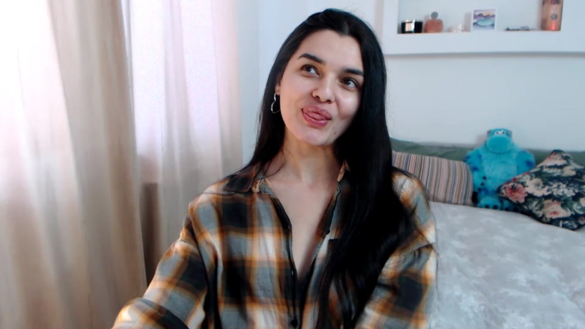 Gallery image thumbnail from Spicy_Eyes's myfreecams stream on, 02/26/2026, 15:27 image 16 of 20