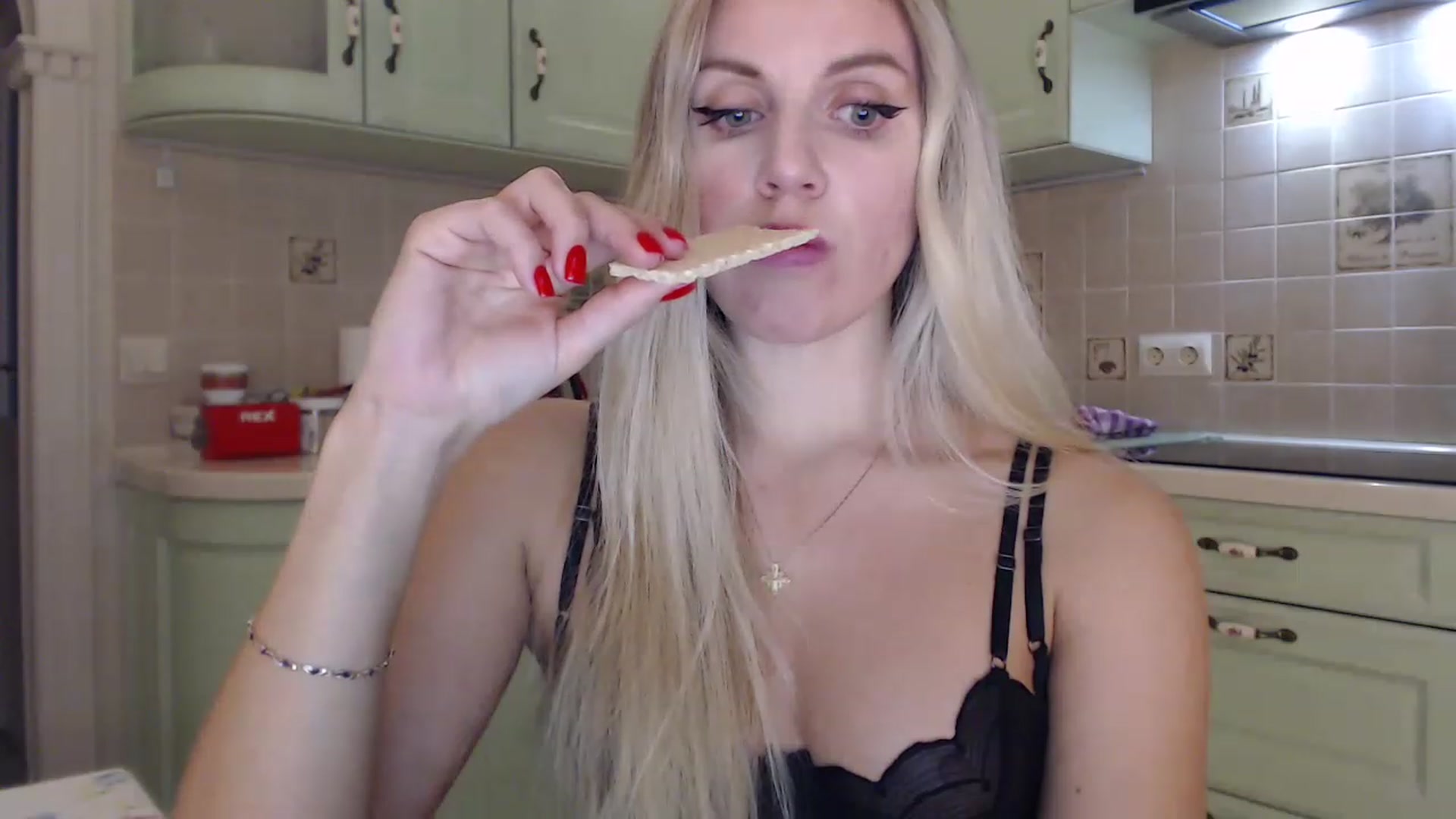 Gallery image thumbnail from Spicy_Giraffe's myfreecams stream on, 11/14/2022, 20:57 image 10 of 20