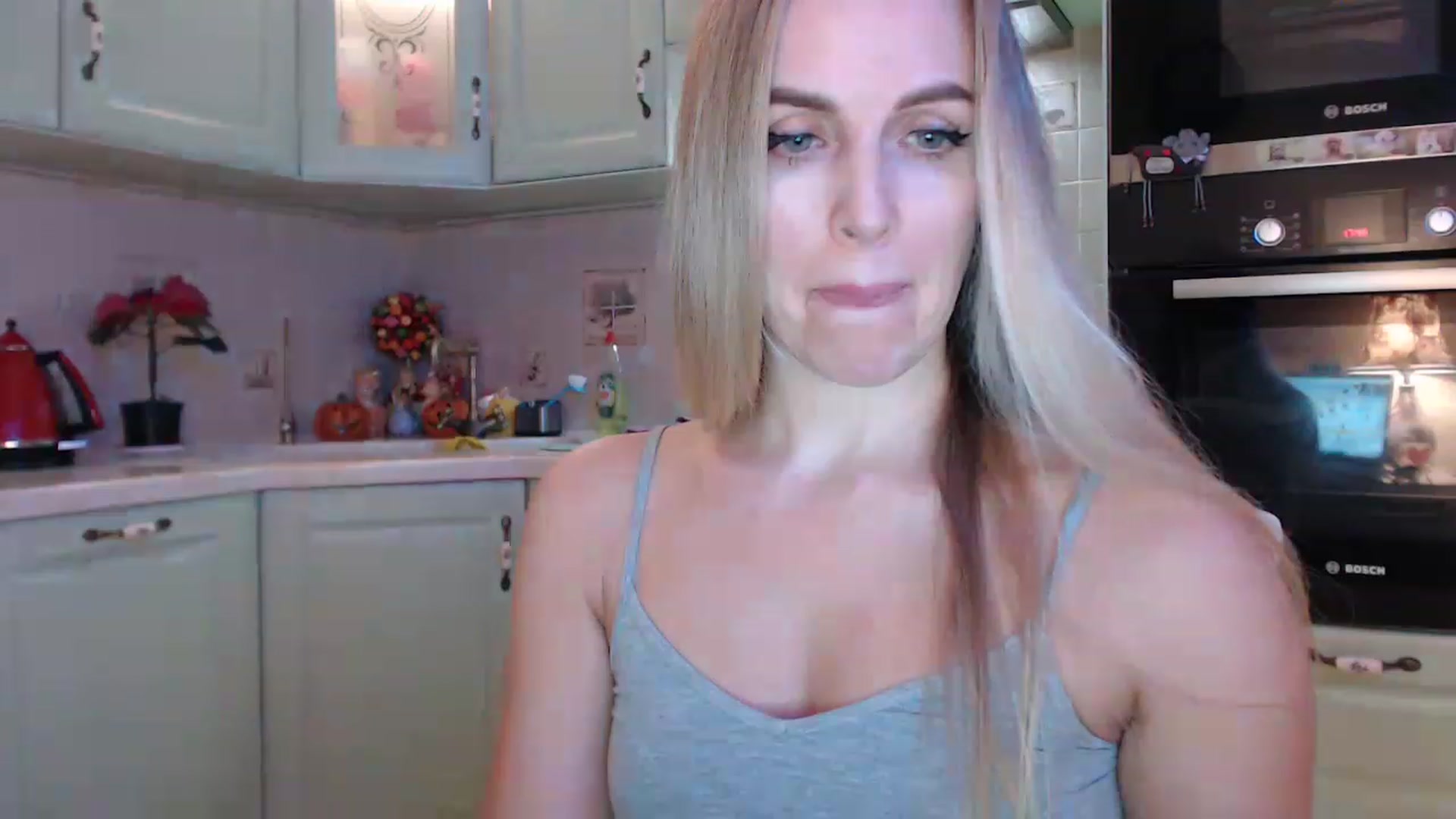 Gallery image thumbnail from Spicy_Giraffe's myfreecams stream on, 12/06/2022, 22:02 image 2 of 20