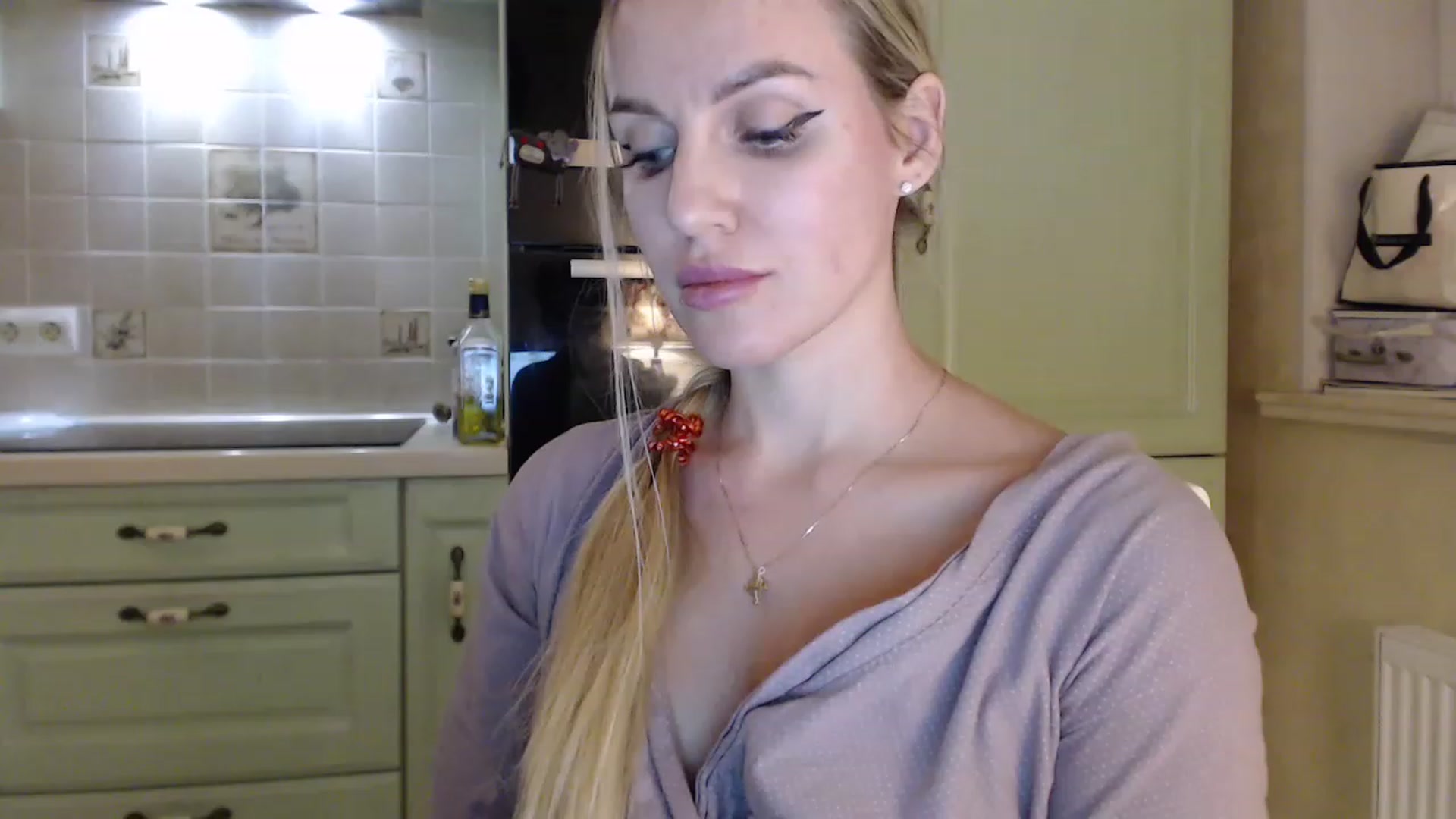 Gallery image thumbnail from Spicy_Giraffe's myfreecams stream on, 12/09/2022, 21:37 image 6 of 20