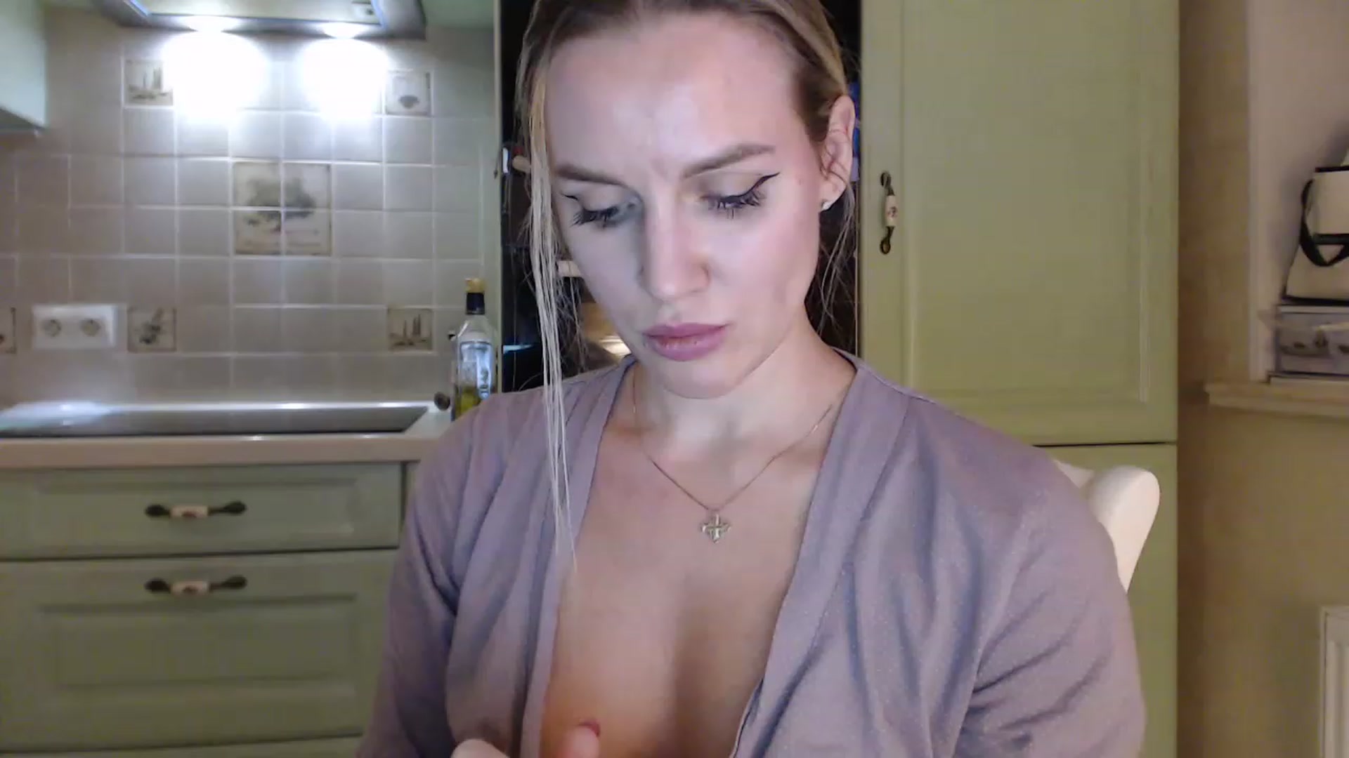 Gallery image thumbnail from Spicy_Giraffe's myfreecams stream on, 12/09/2022, 21:37 image 18 of 20