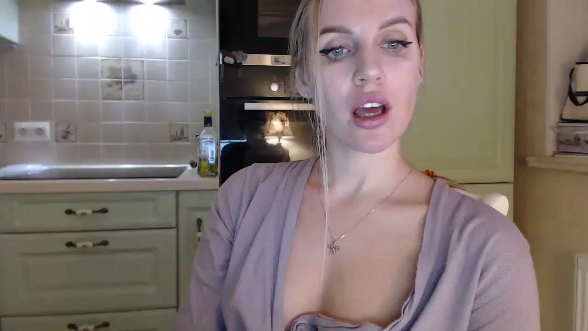 Gallery image thumbnail from Spicy_Giraffe's myfreecams stream on, 12/09/2022, 21:37 image 11 of 20