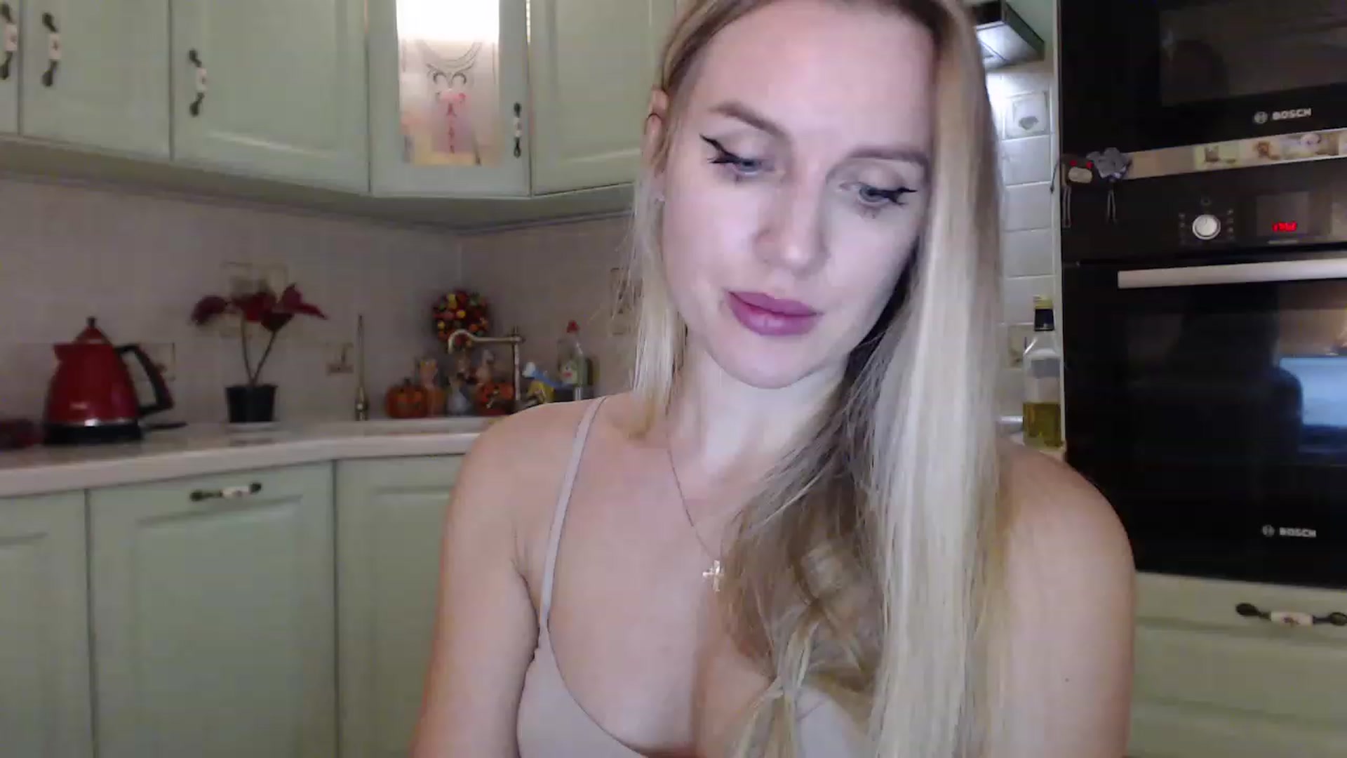 Gallery image thumbnail from Spicy_Giraffe's myfreecams stream on, 12/10/2022, 19:38 image 14 of 20