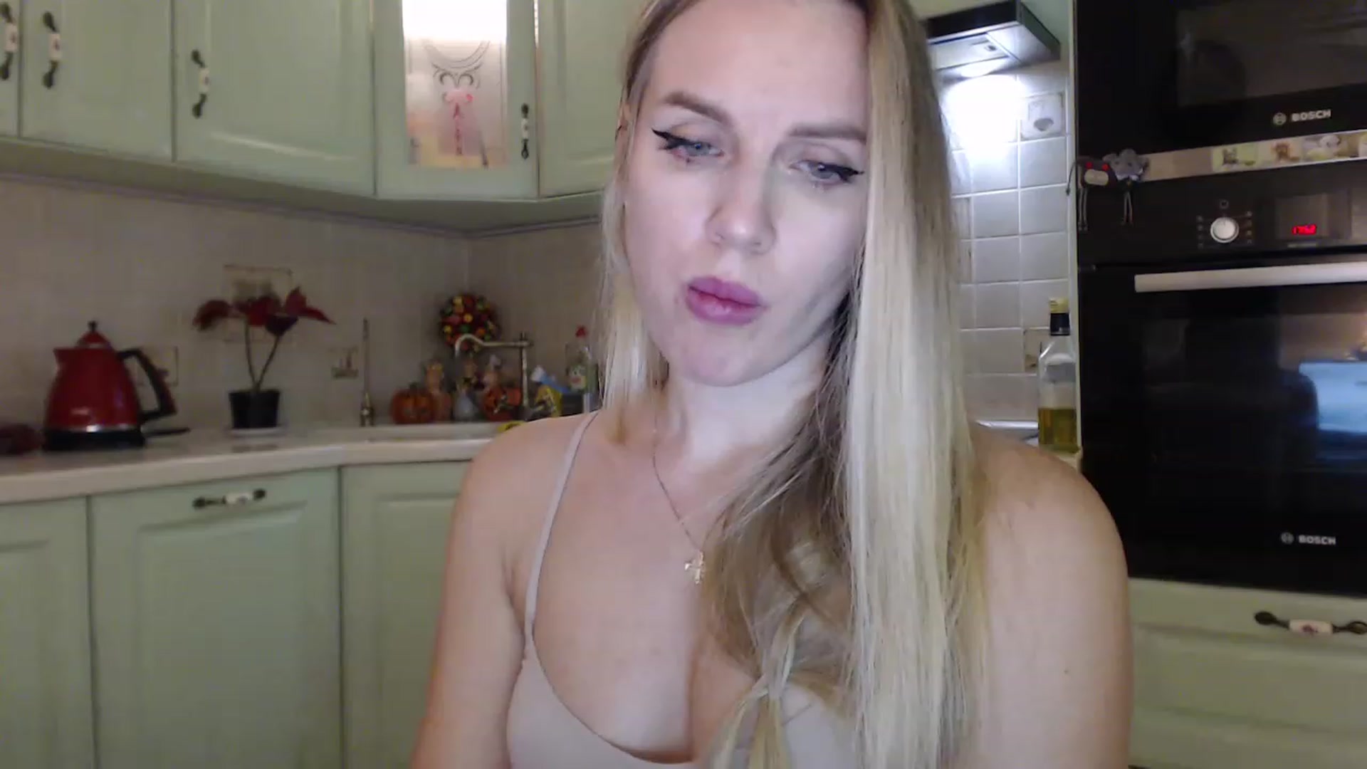 Gallery image thumbnail from Spicy_Giraffe's myfreecams stream on, 12/10/2022, 19:38 image 13 of 20
