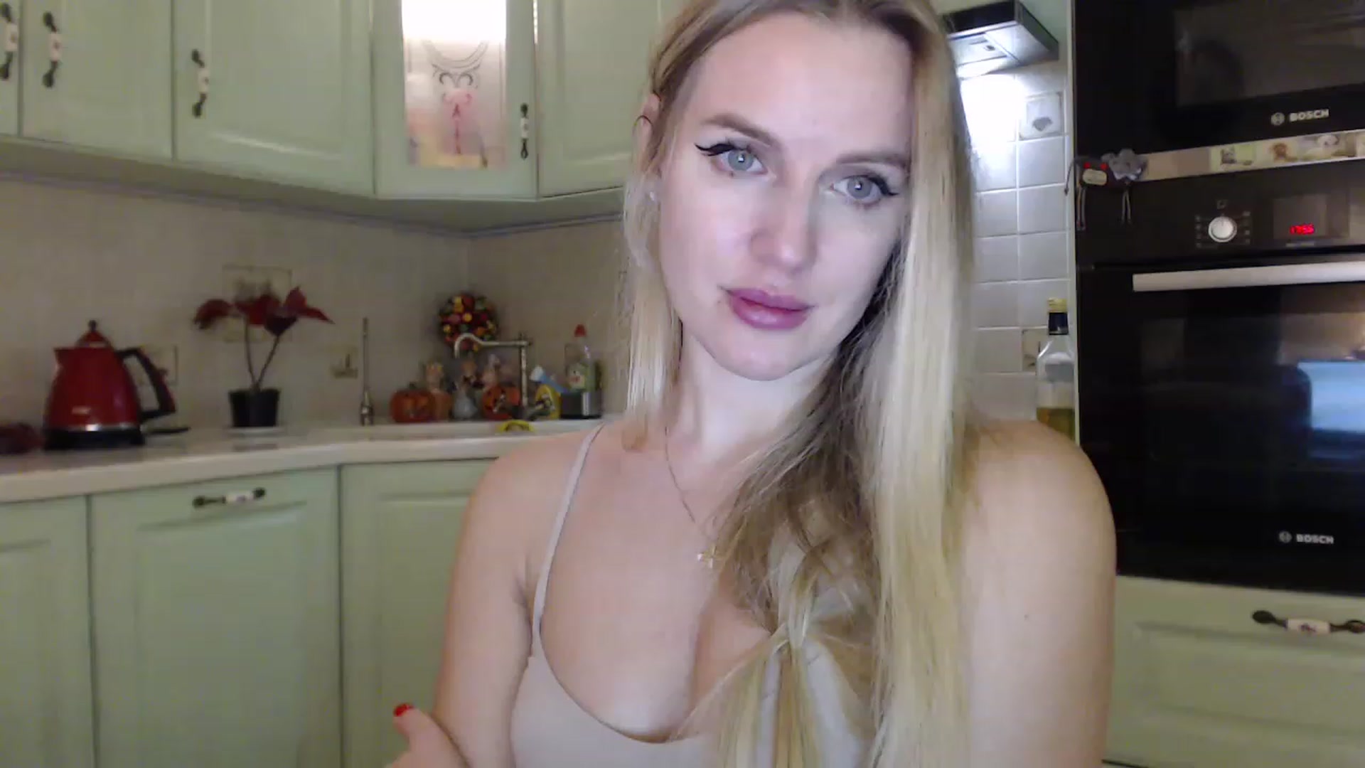 Gallery image thumbnail from Spicy_Giraffe's myfreecams stream on, 12/10/2022, 19:38 image 18 of 20