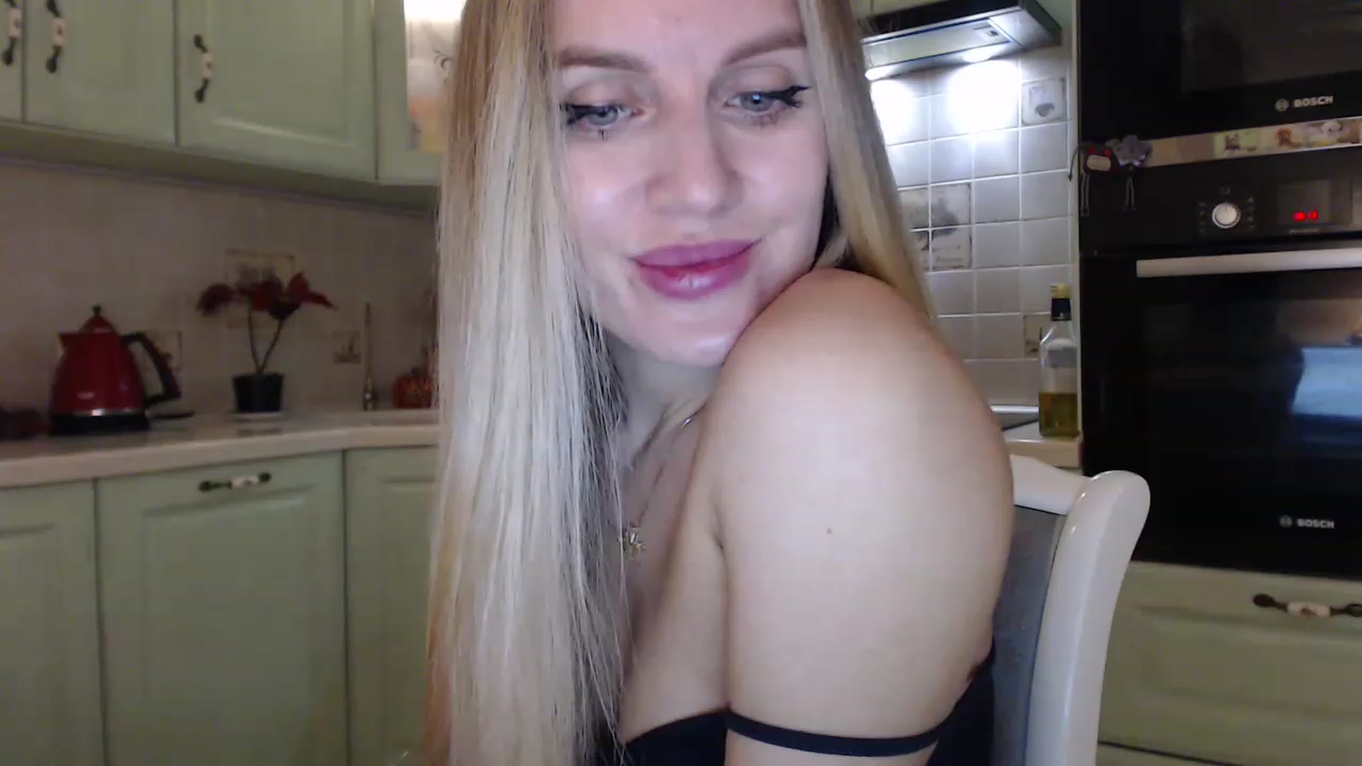 Gallery image thumbnail from Spicy_Giraffe's myfreecams stream on, 12/10/2022, 21:49 image 3 of 20