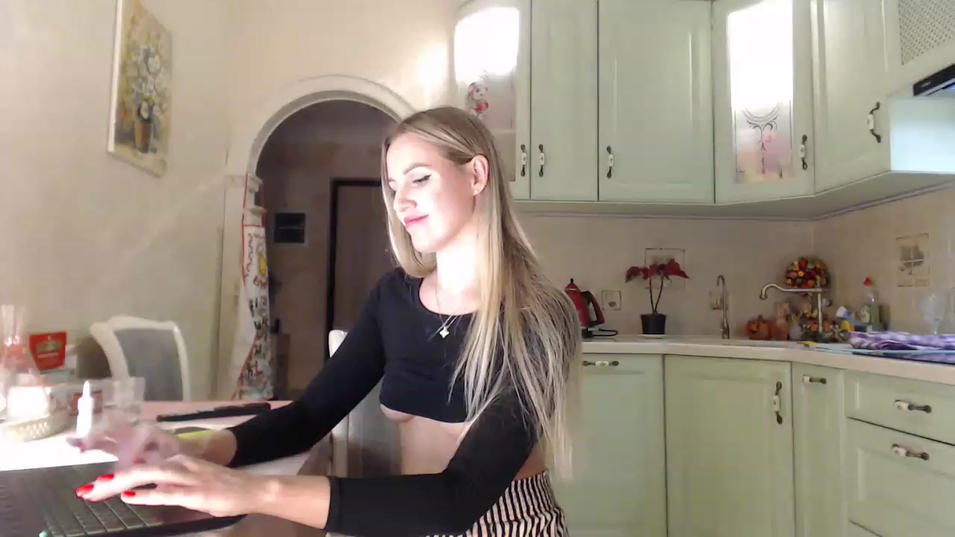 Gallery image thumbnail from Spicy_Giraffe's myfreecams stream on, 12/11/2022, 20:23 image 16 of 20
