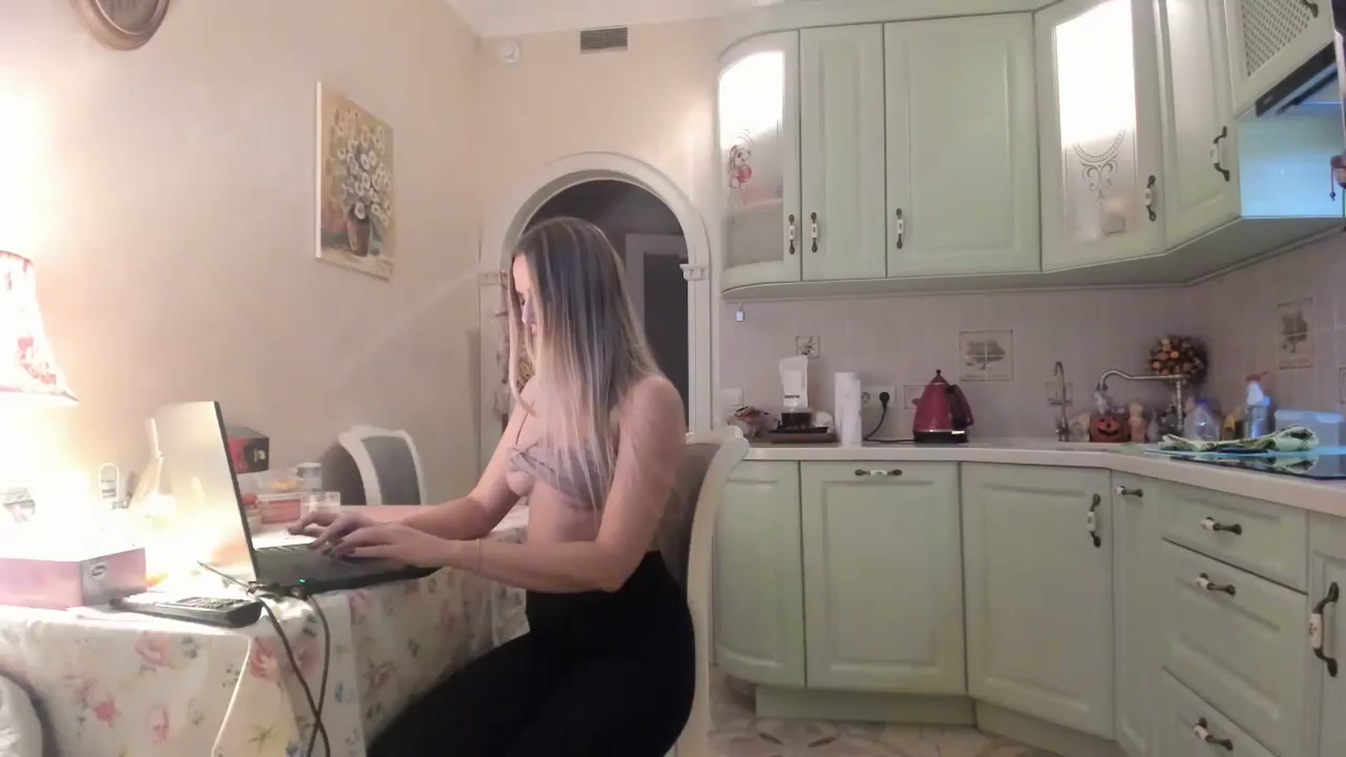 Gallery image thumbnail from Spicy_Giraffe's myfreecams stream on, 02/12/2024, 20:21 image 2 of 20