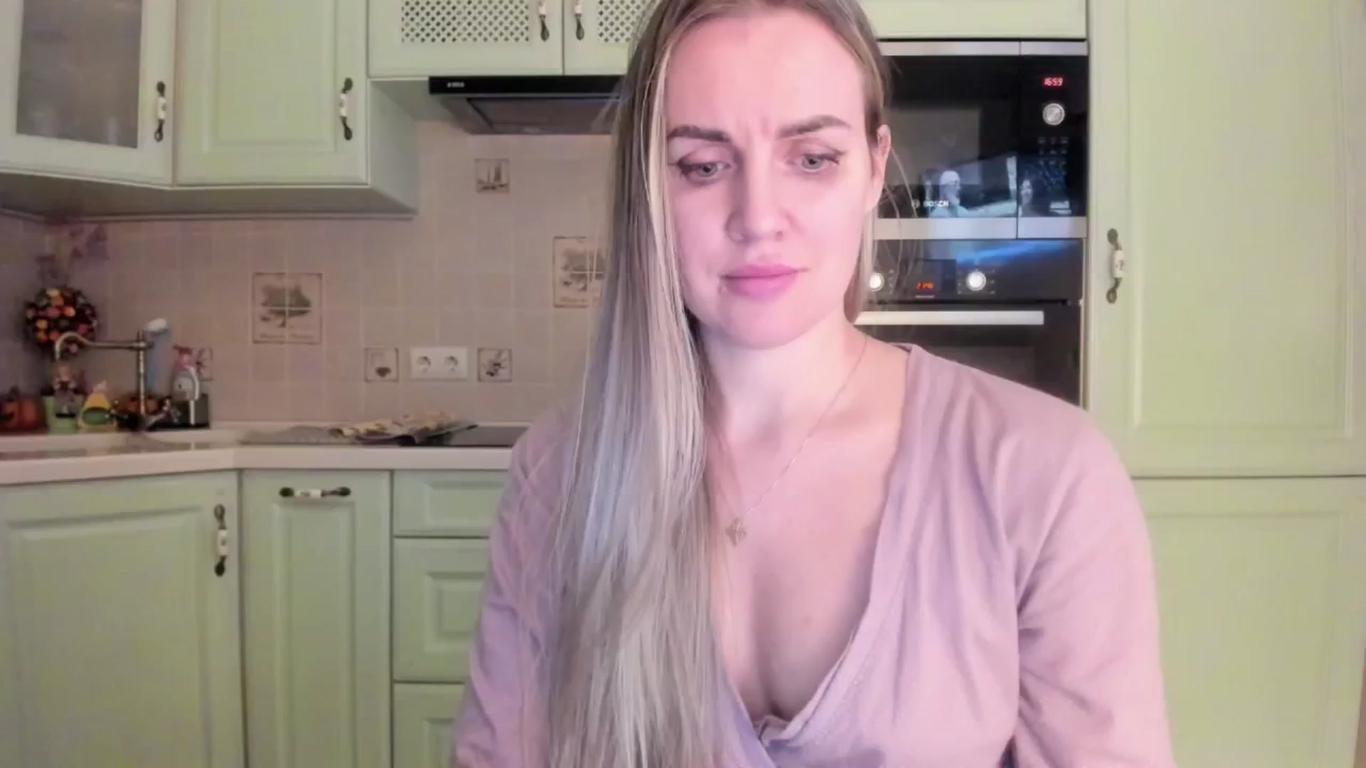 Gallery image thumbnail from Spicy_Giraffe's myfreecams stream on, 01/14/2025, 20:40 image 3 of 20
